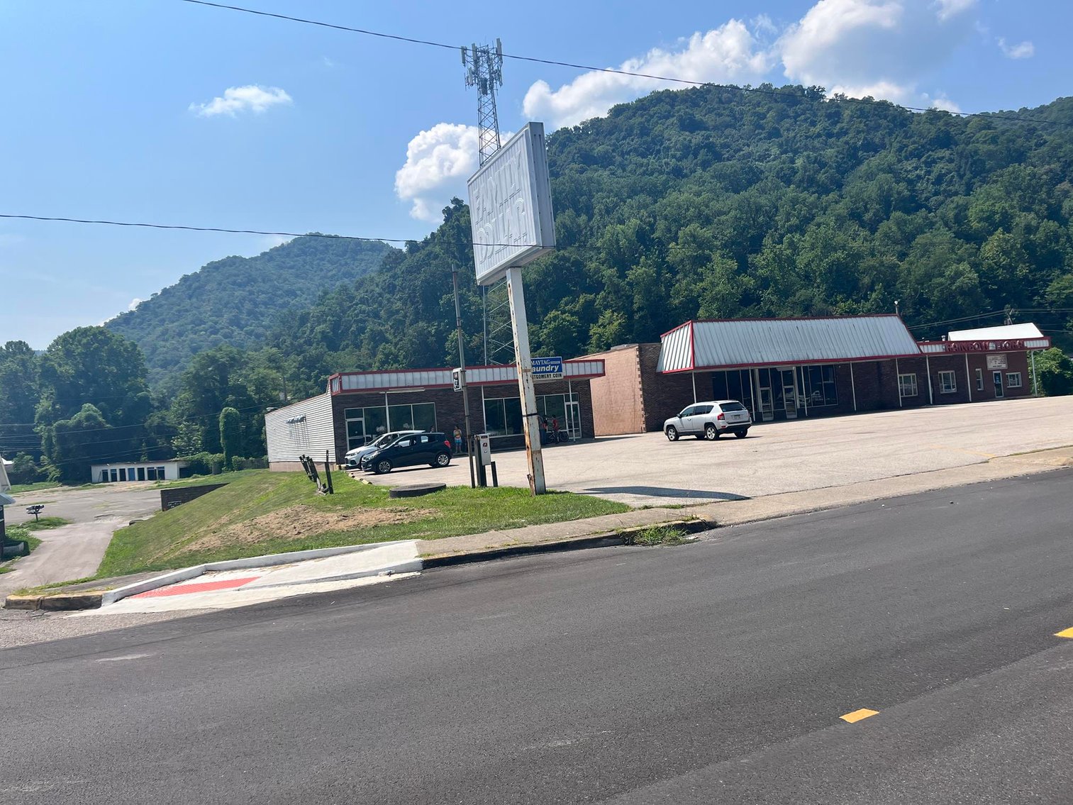 Image for SOLD $255,750 - Income Generating, Multi-Unit Commercial Property