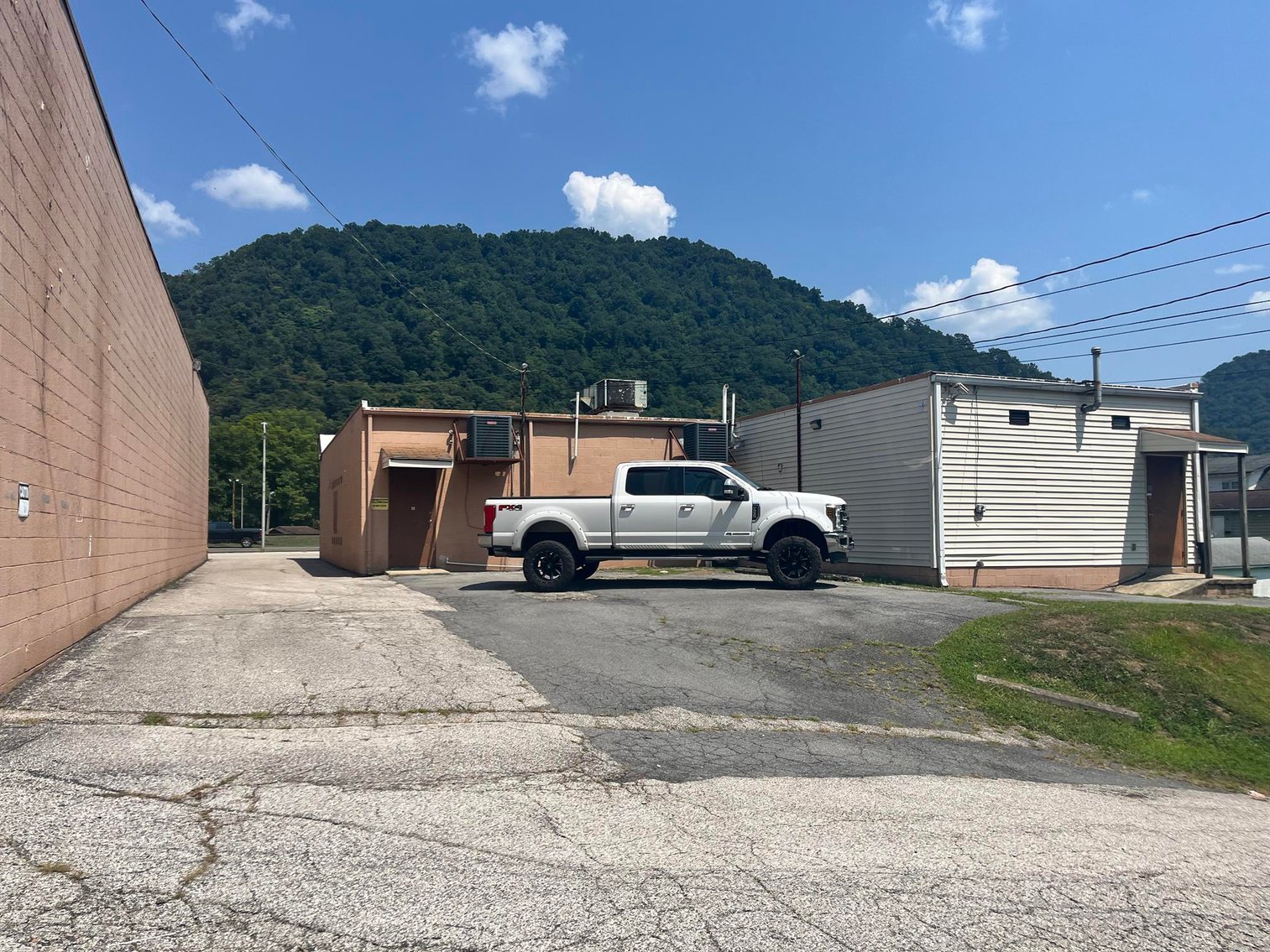 Image for SOLD $255,750 - Income Generating, Multi-Unit Commercial Property