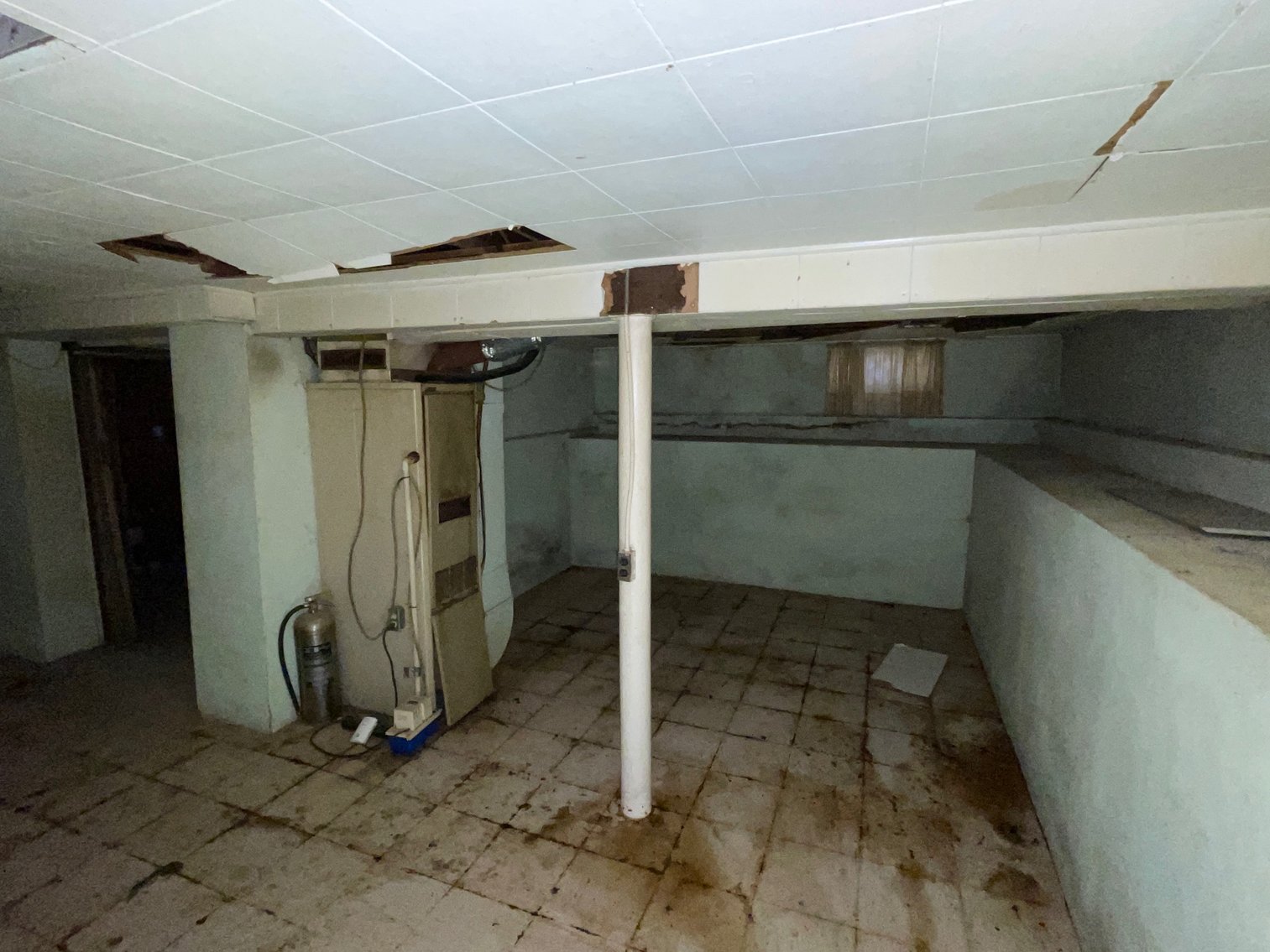 Image for SOLD $42,900 - 2 Bedroom Brick Cape Cod in Huntington