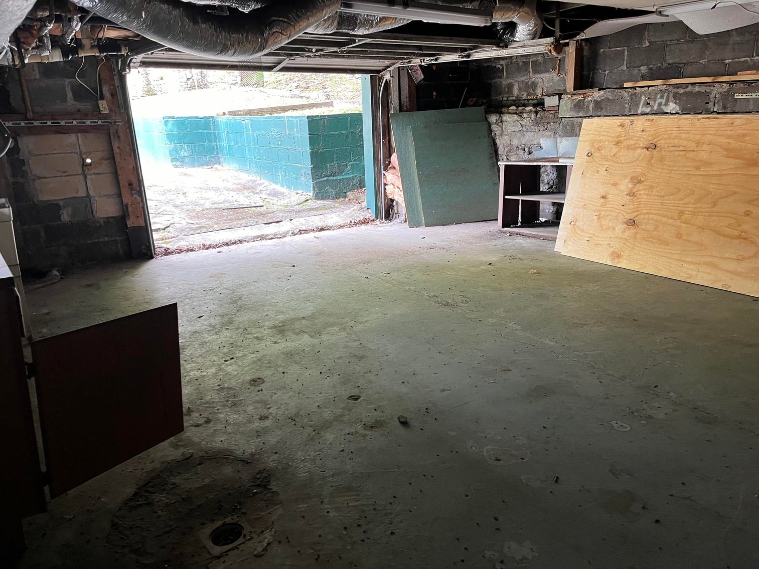 Image for SOLD $59,950 - 3 Bedroom with Full Basement in Williamson