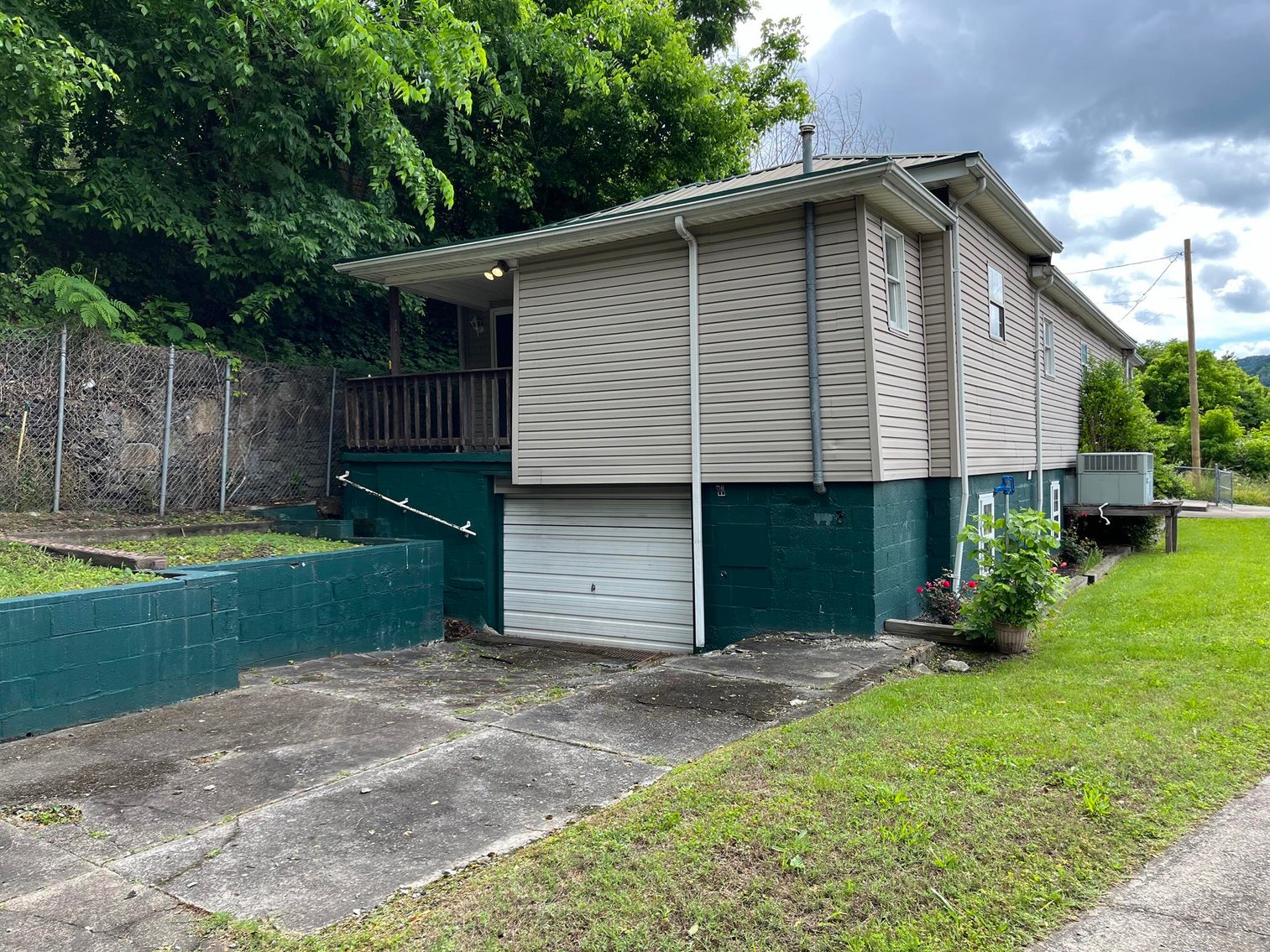 Image for SOLD $59,950 - 3 Bedroom with Full Basement in Williamson