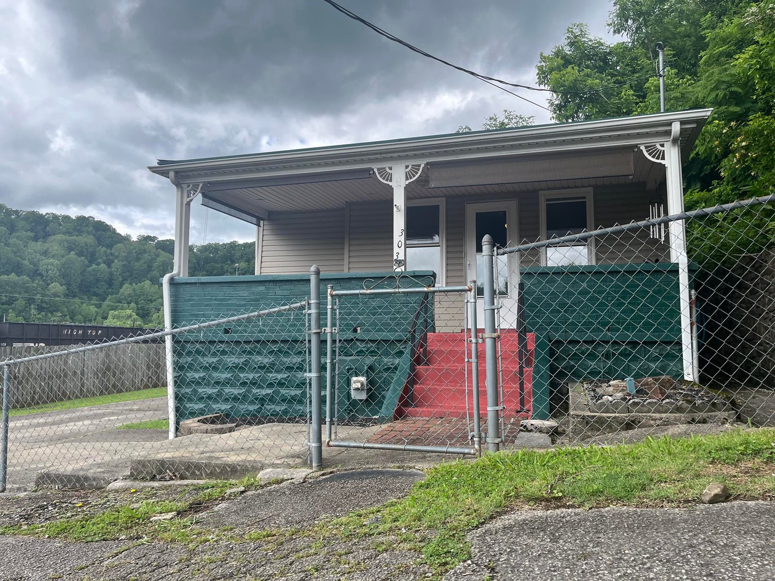 Image for SOLD $59,950 - 3 Bedroom with Full Basement in Williamson