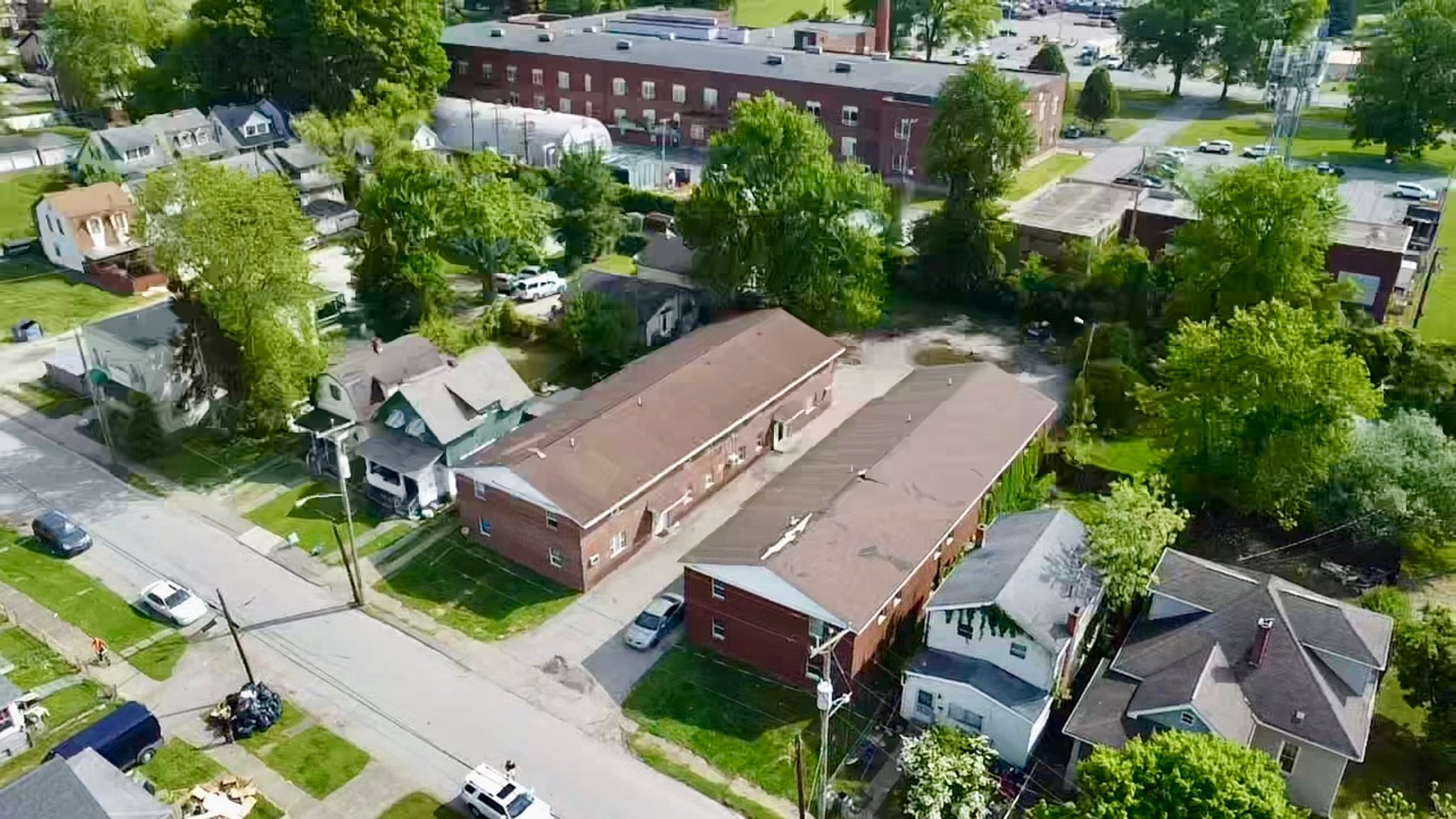 Image for 16-Unit Apartment Building with Great Potential in Huntington