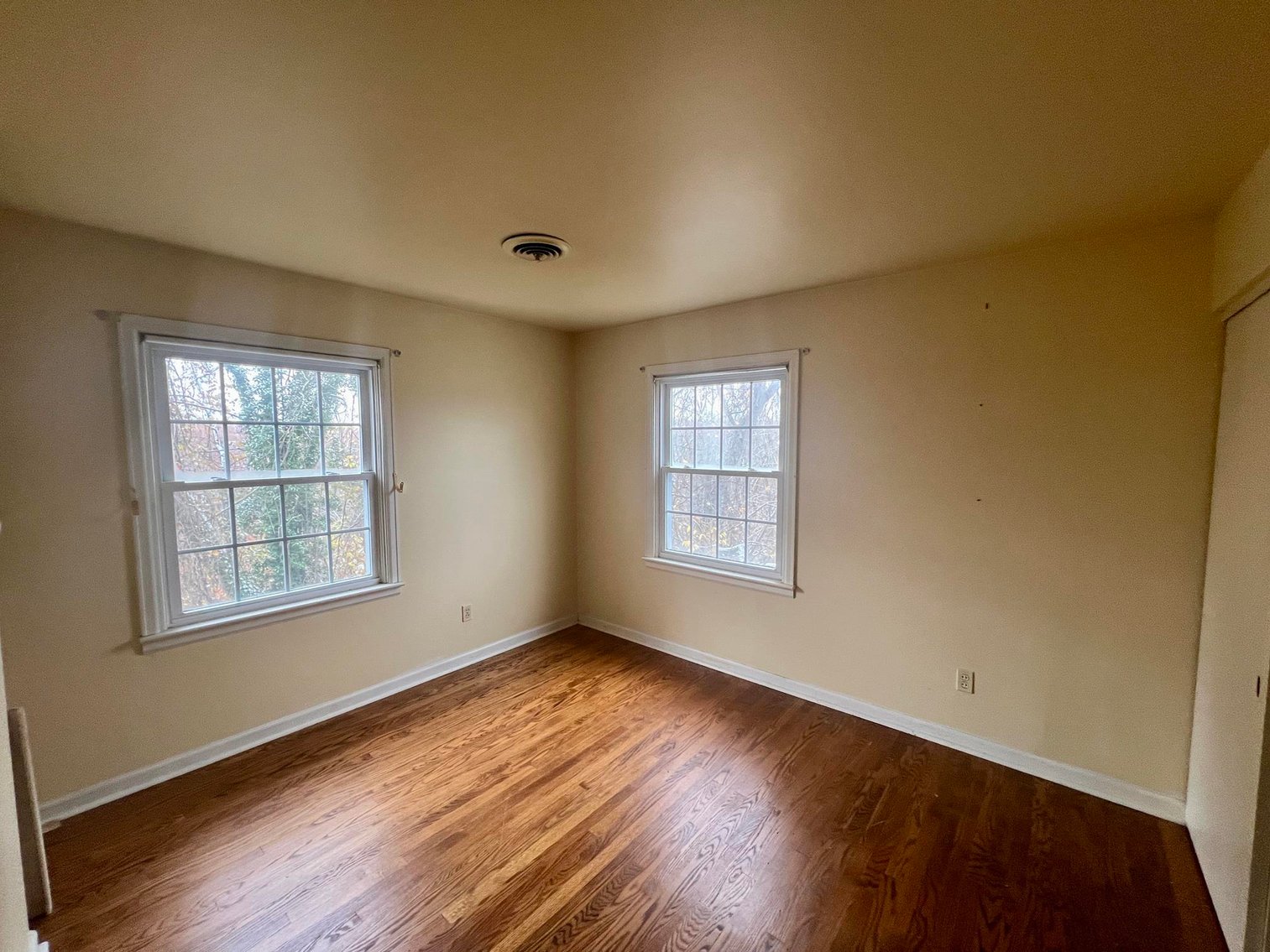 Image for SOLD $121,000 - Classic 4 Bedroom Home in South Charleston