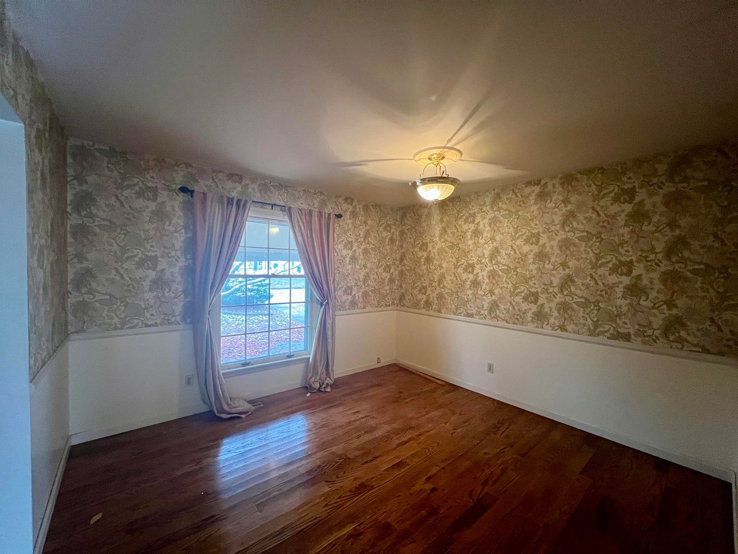 Image for SOLD $121,000 - Classic 4 Bedroom Home in South Charleston