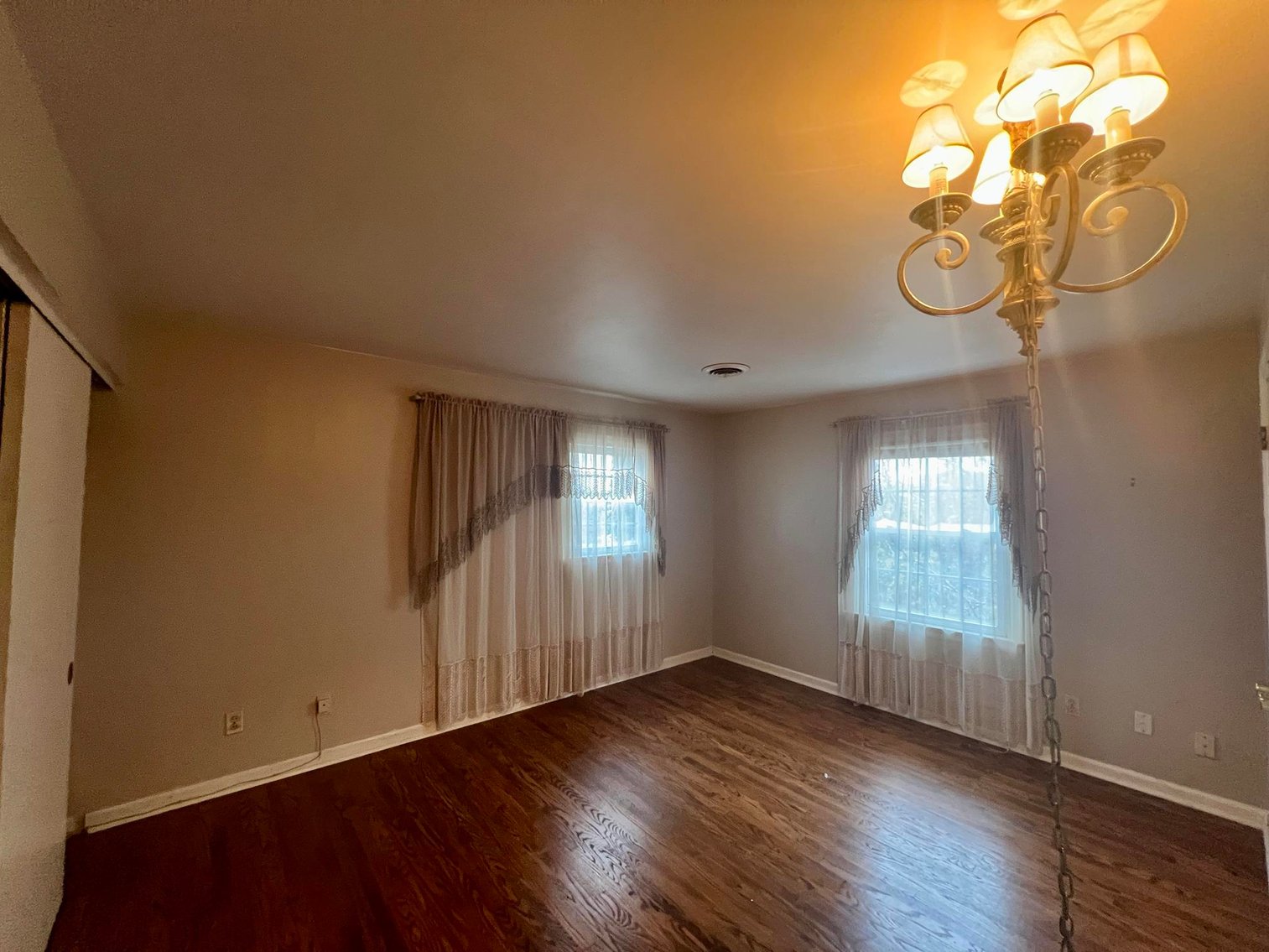 Image for SOLD $121,000 - Classic 4 Bedroom Home in South Charleston