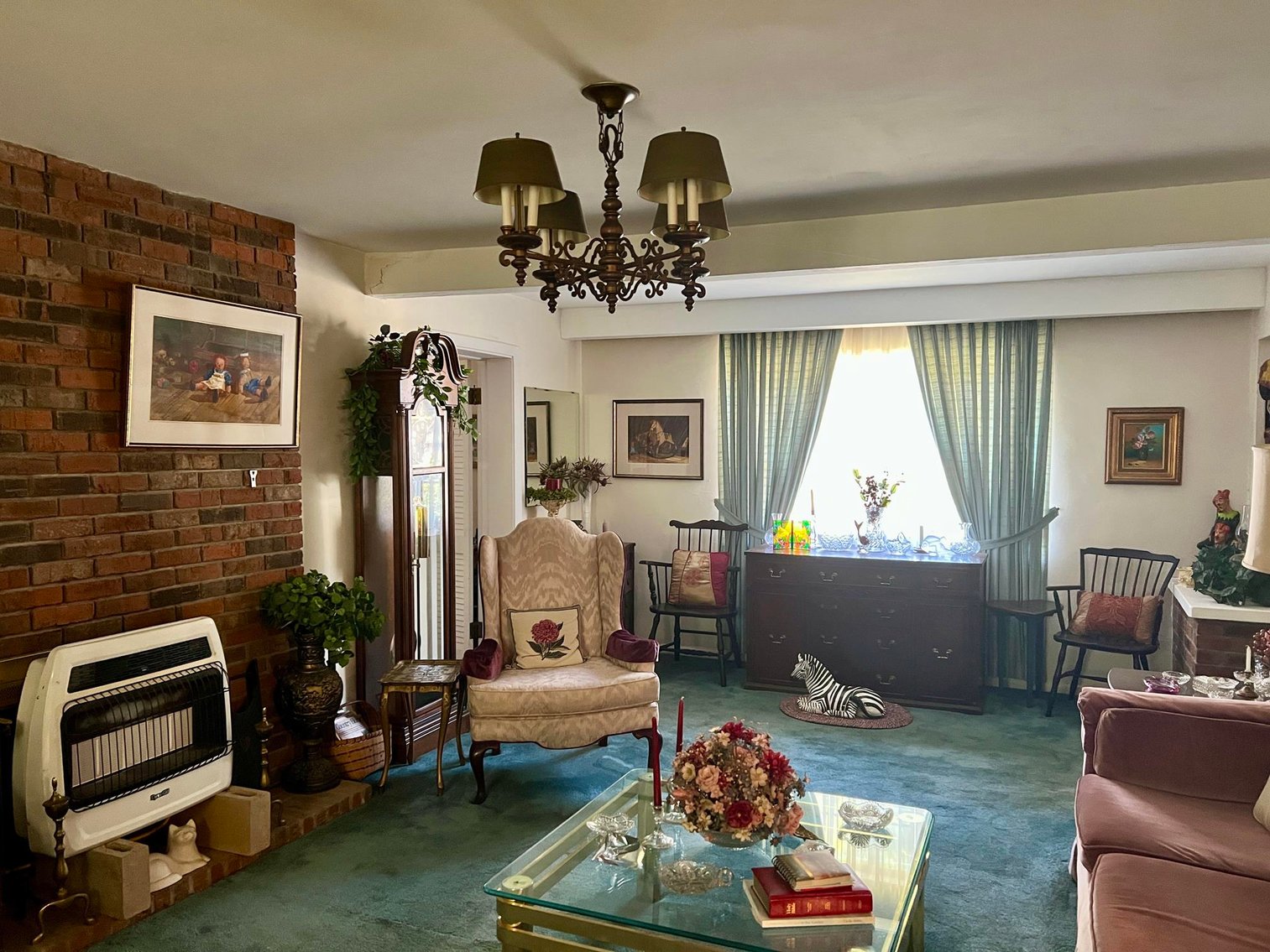 Image for SOLD $162,250 - Classic Brick 5 Bedroom on 2 ½ Acres in Huntington