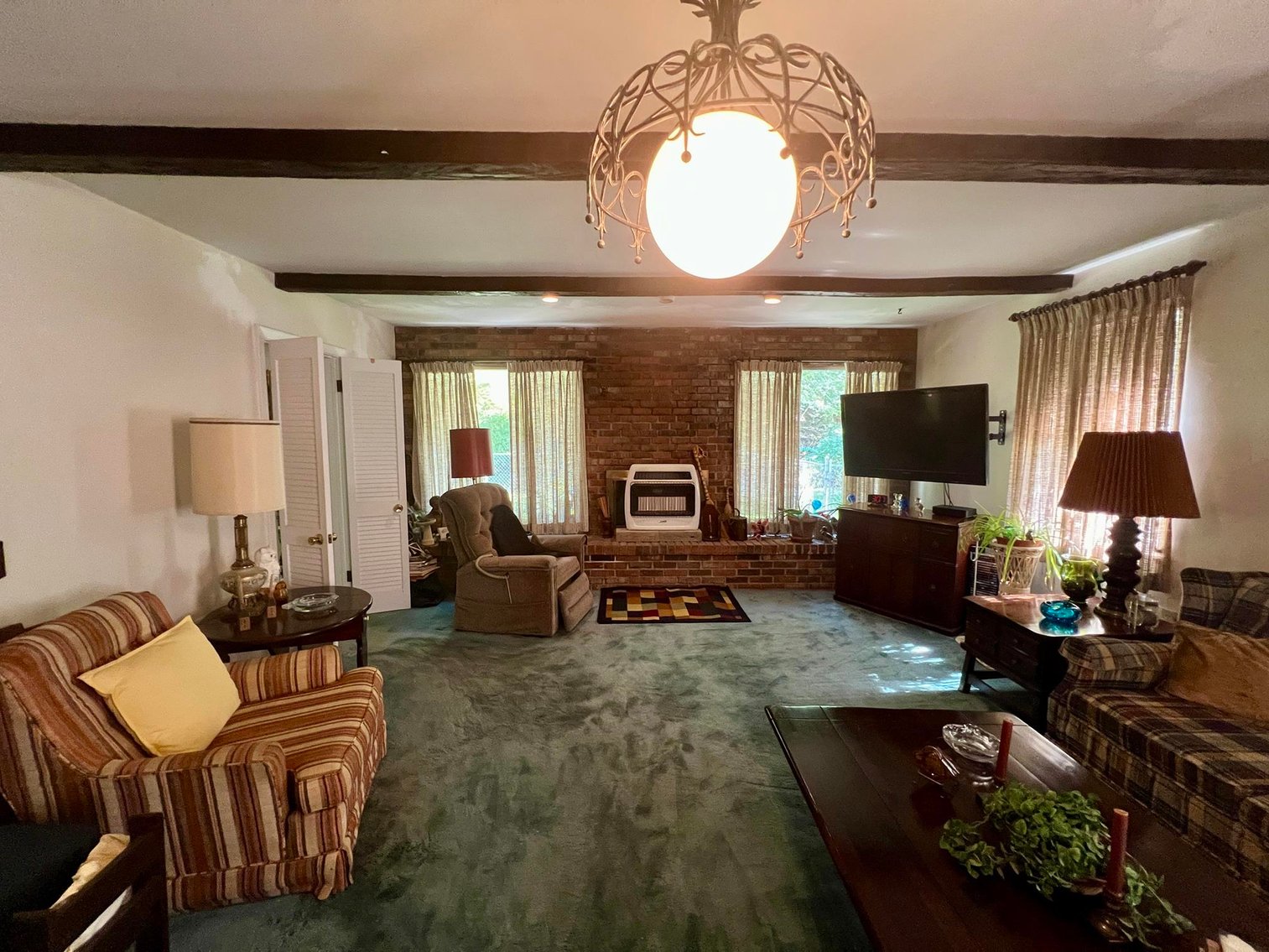 Image for SOLD $162,250 - Classic Brick 5 Bedroom on 2 ½ Acres in Huntington