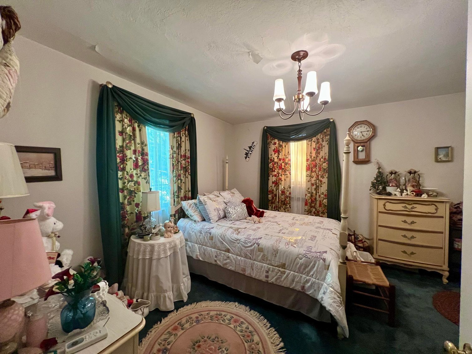 Image for SOLD $162,250 - Classic Brick 5 Bedroom on 2 ½ Acres in Huntington