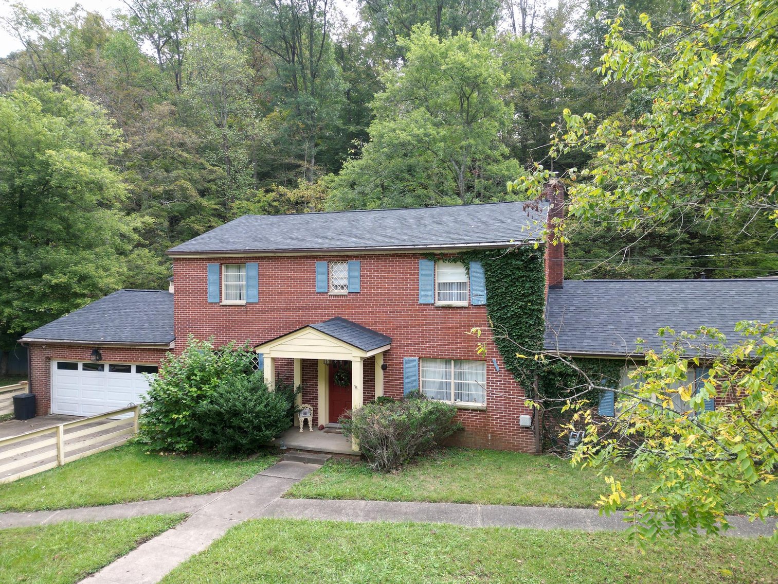 Image for SOLD $162,250 - Classic Brick 5 Bedroom on 2 ½ Acres in Huntington