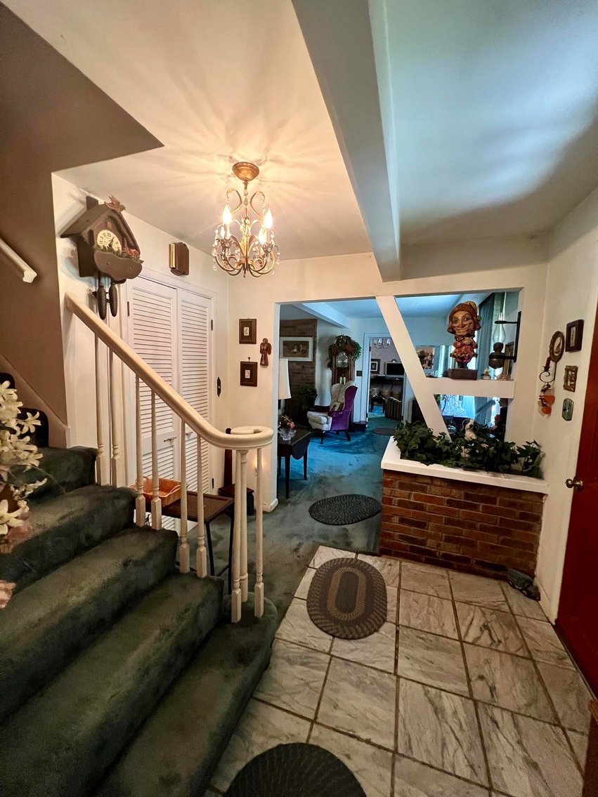 Image for SOLD $162,250 - Classic Brick 5 Bedroom on 2 ½ Acres in Huntington