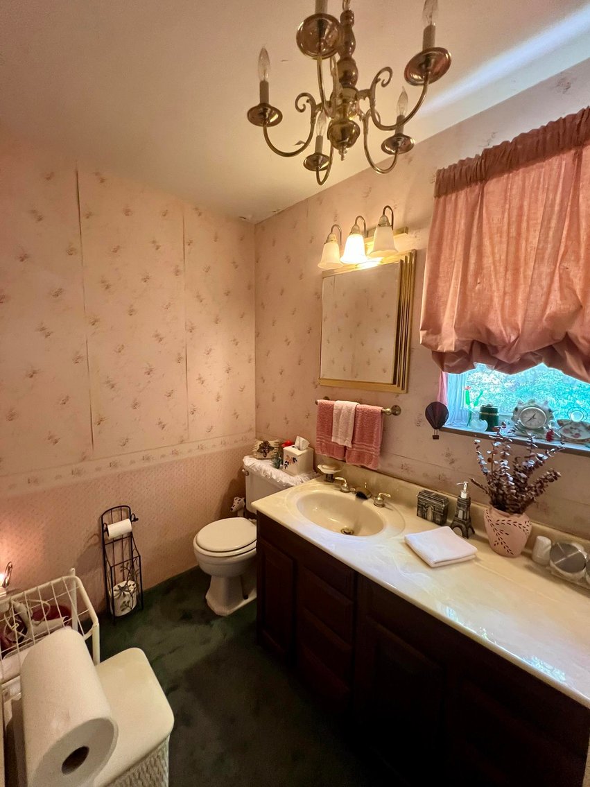 Image for SOLD $162,250 - Classic Brick 5 Bedroom on 2 ½ Acres in Huntington