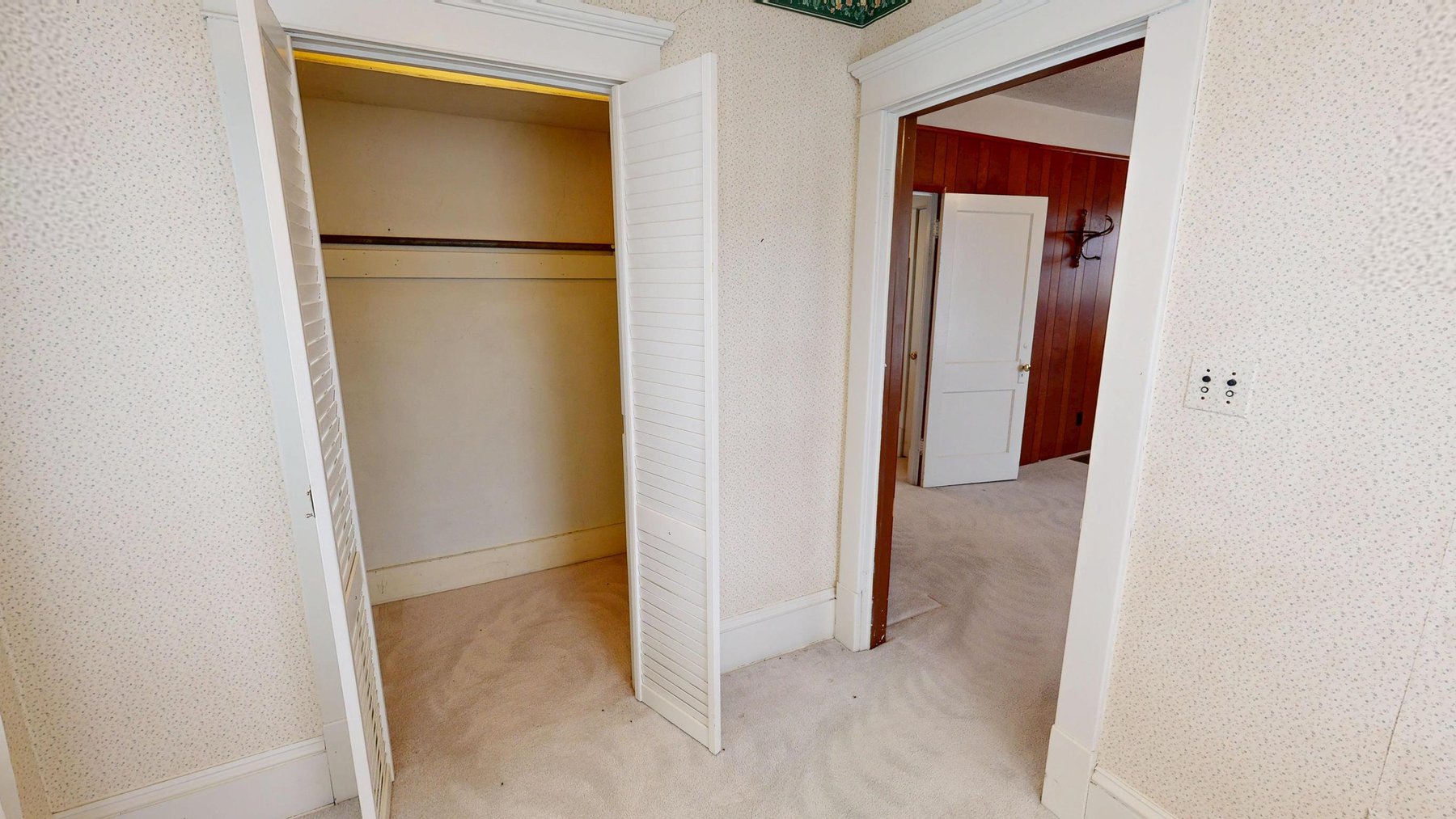 Image for SOLD $51,150 - Charming 3 Bedroom in Weston