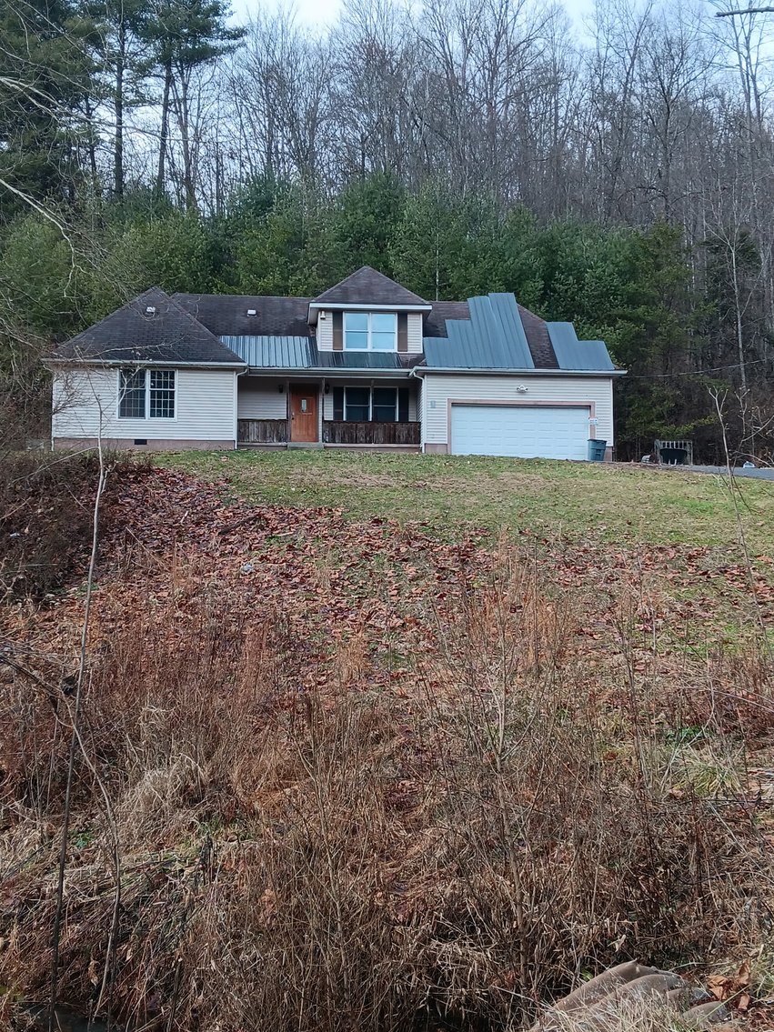Image for SOLD $176,000 - 4 Bedroom on 10 ½ Acres in Fayette County