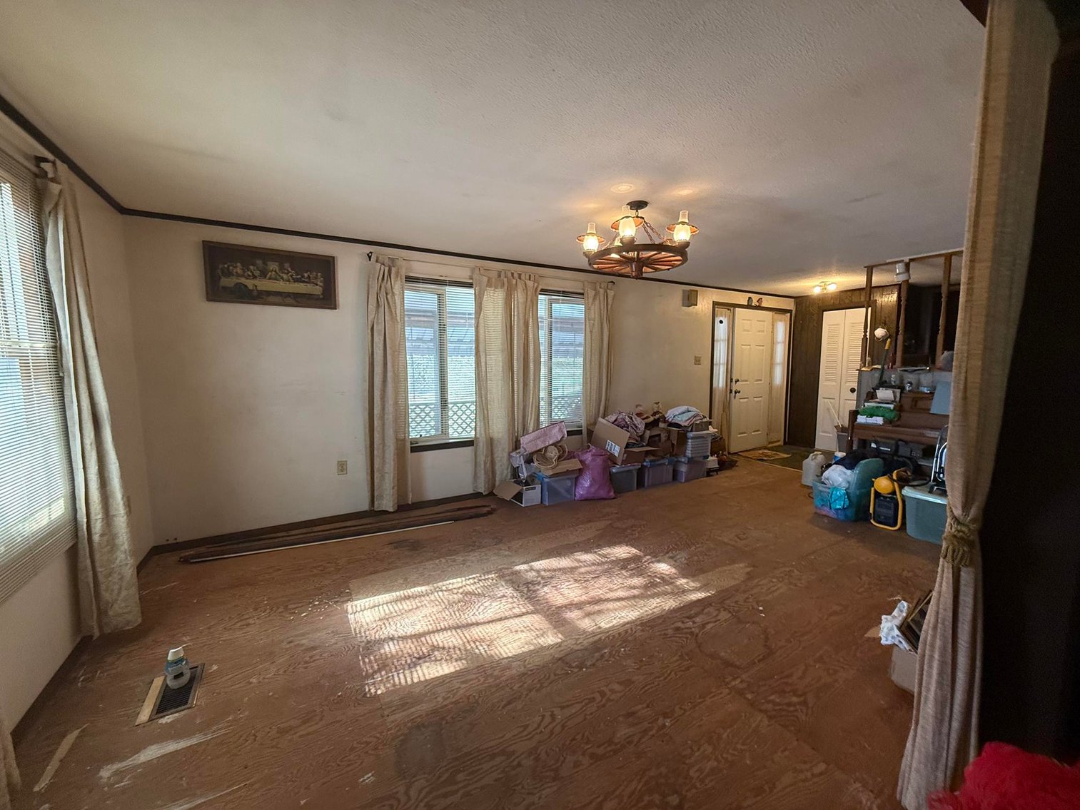 Image for SOLD $81,400 - Charming 4 Bedroom in Clendenin on 4 Acres with Endless Potential