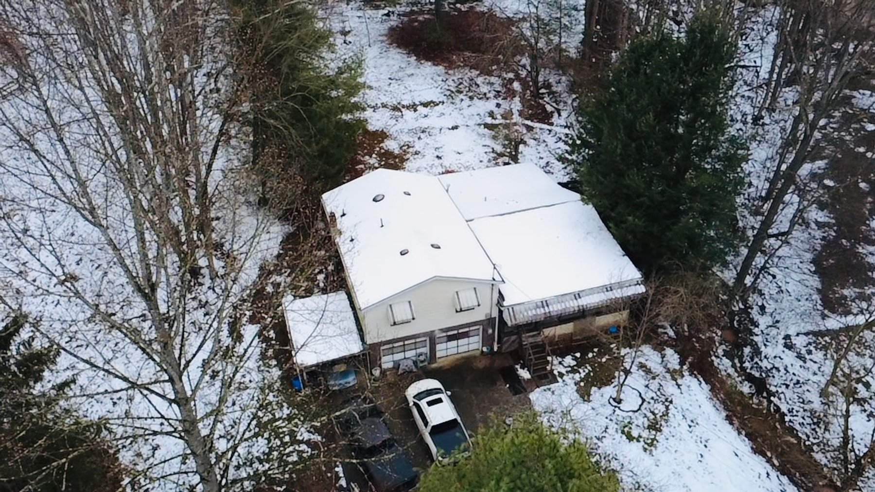 Image for SOLD $81,400 - Charming 4 Bedroom in Clendenin on 4 Acres with Endless Potential