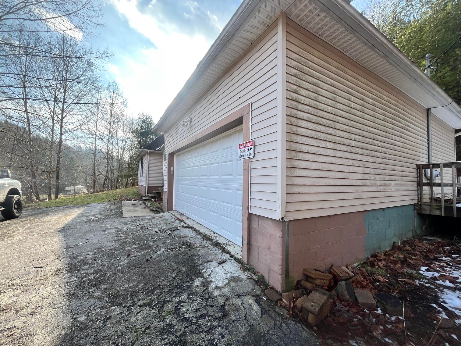 Image for SOLD $176,000 - 4 Bedroom on 10 ½ Acres in Fayette County