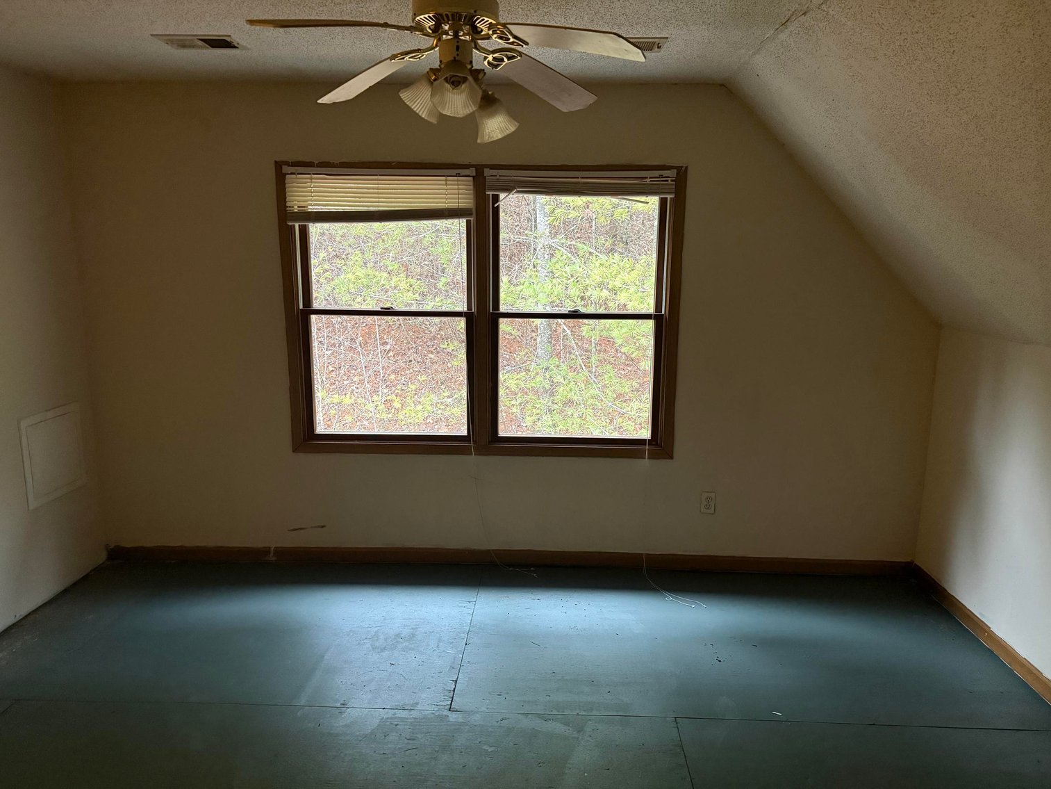 Image for SOLD $176,000 - 4 Bedroom on 10 ½ Acres in Fayette County