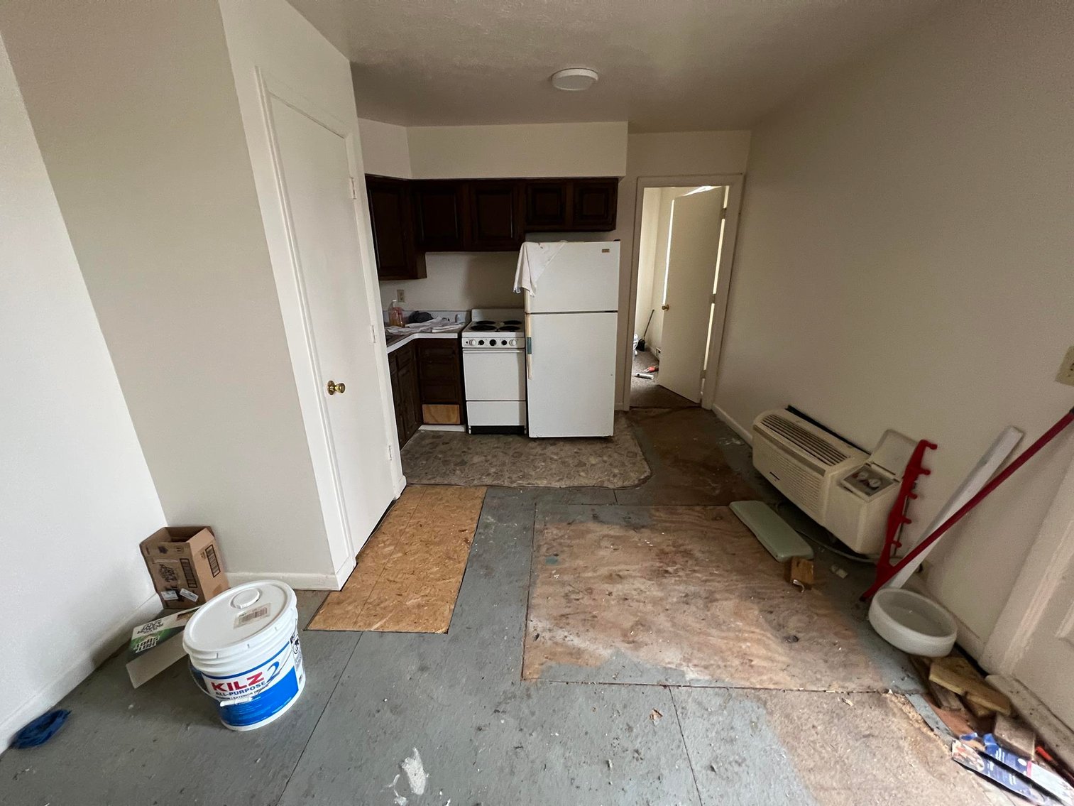 Image for SOLD $82,500 - 10-Unit St. Albans Apartment Building Selling to the Highest Bidder