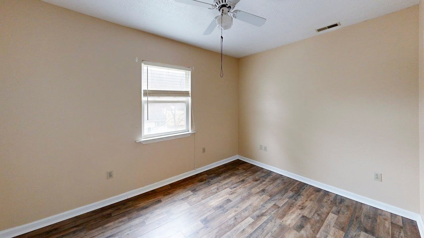 Image for SOLD $240,000 - Move-in Ready 3 Bedroom in Mount Clare