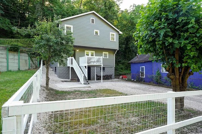 Image for SOLD $89,100 - Renovated Duplex in the Heart of Charleston