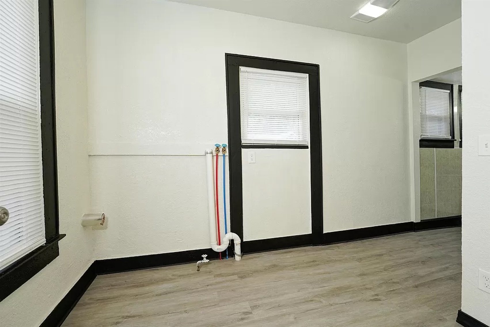 Image for SOLD $89,100 - Renovated Duplex in the Heart of Charleston