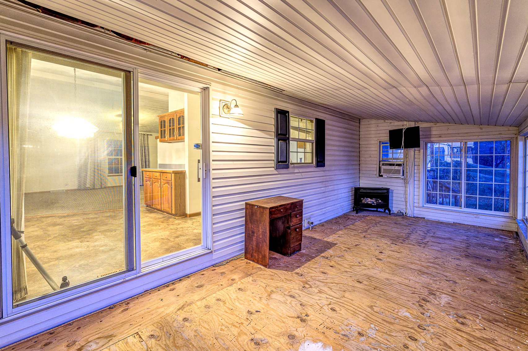 Image for SOLD $163,350 - 3 Bedroom with Oversized Garage on Over 3 Acres in Maidsville