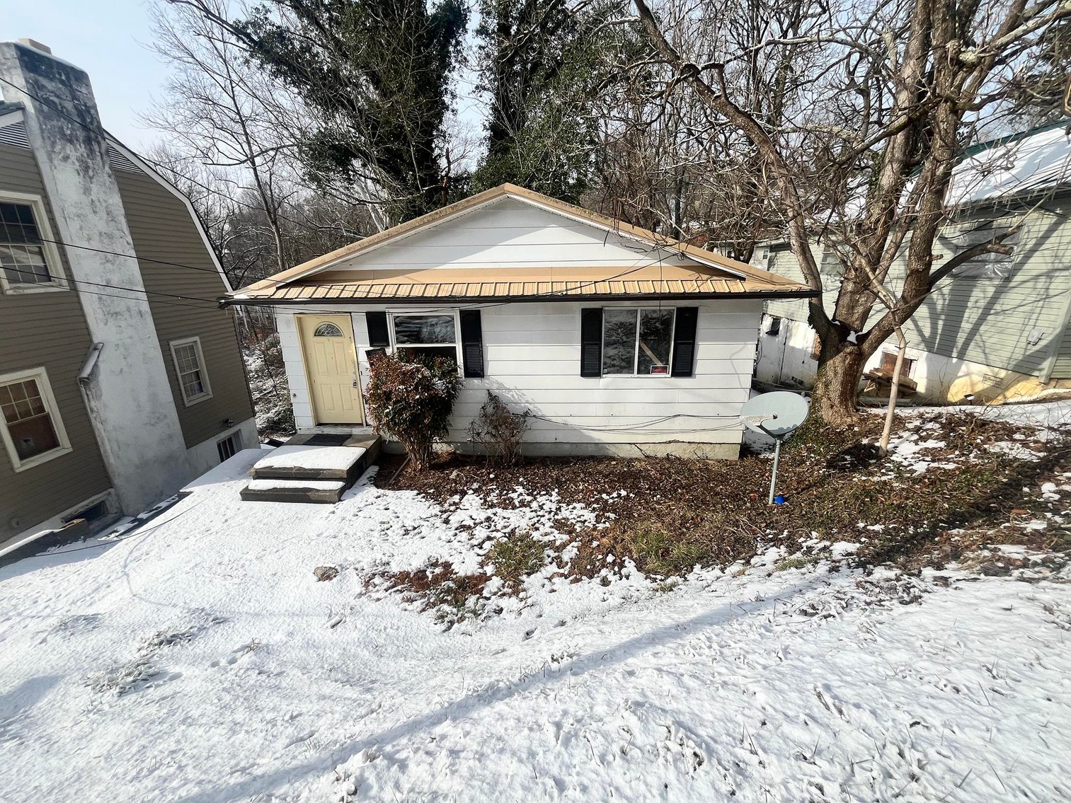 Image for SOLD - Three Charleston Homes Selling to the Highest Bidders