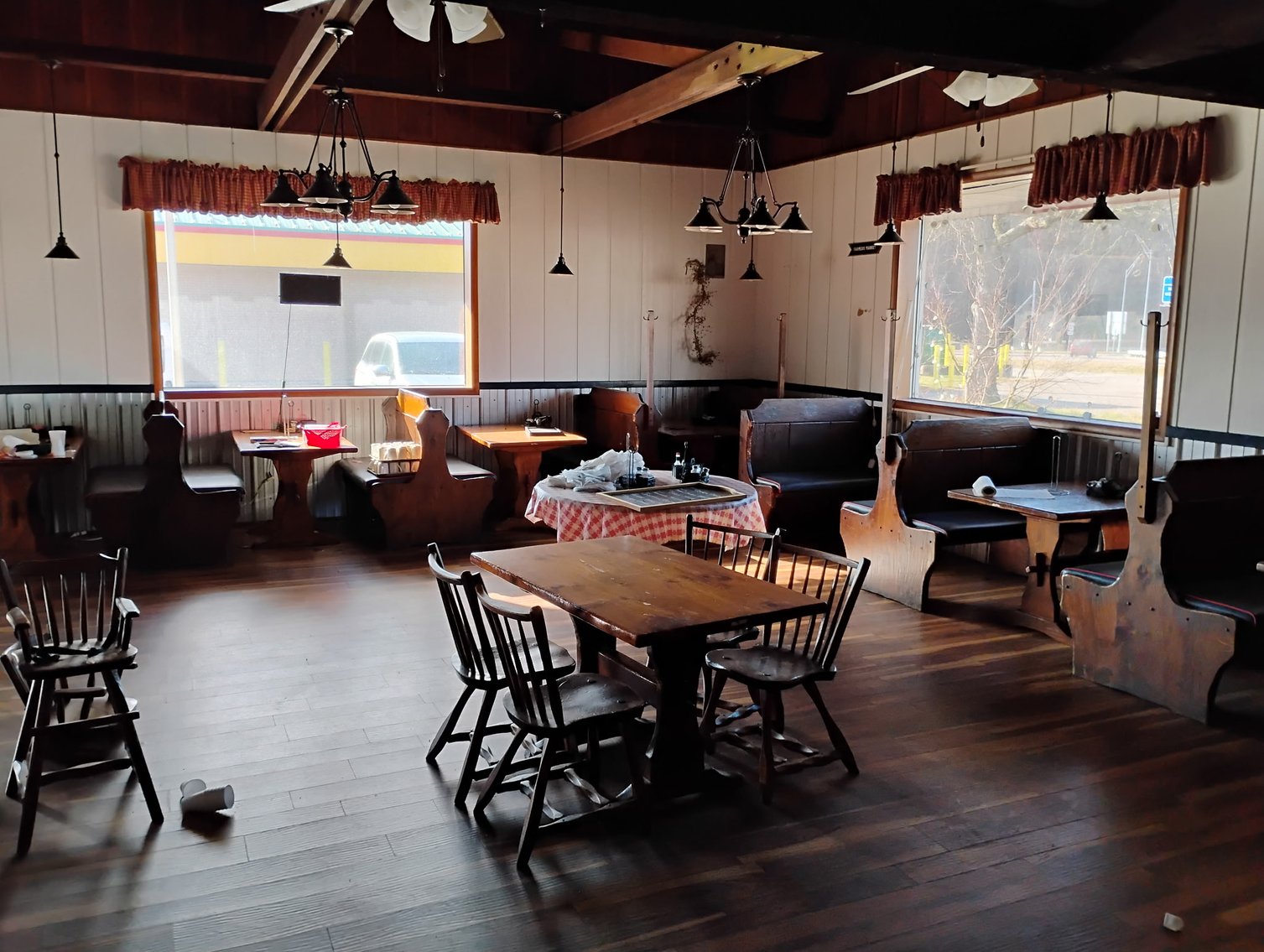 Image for SOLD $396,000 - Restaurant Near I-77 in Wood County