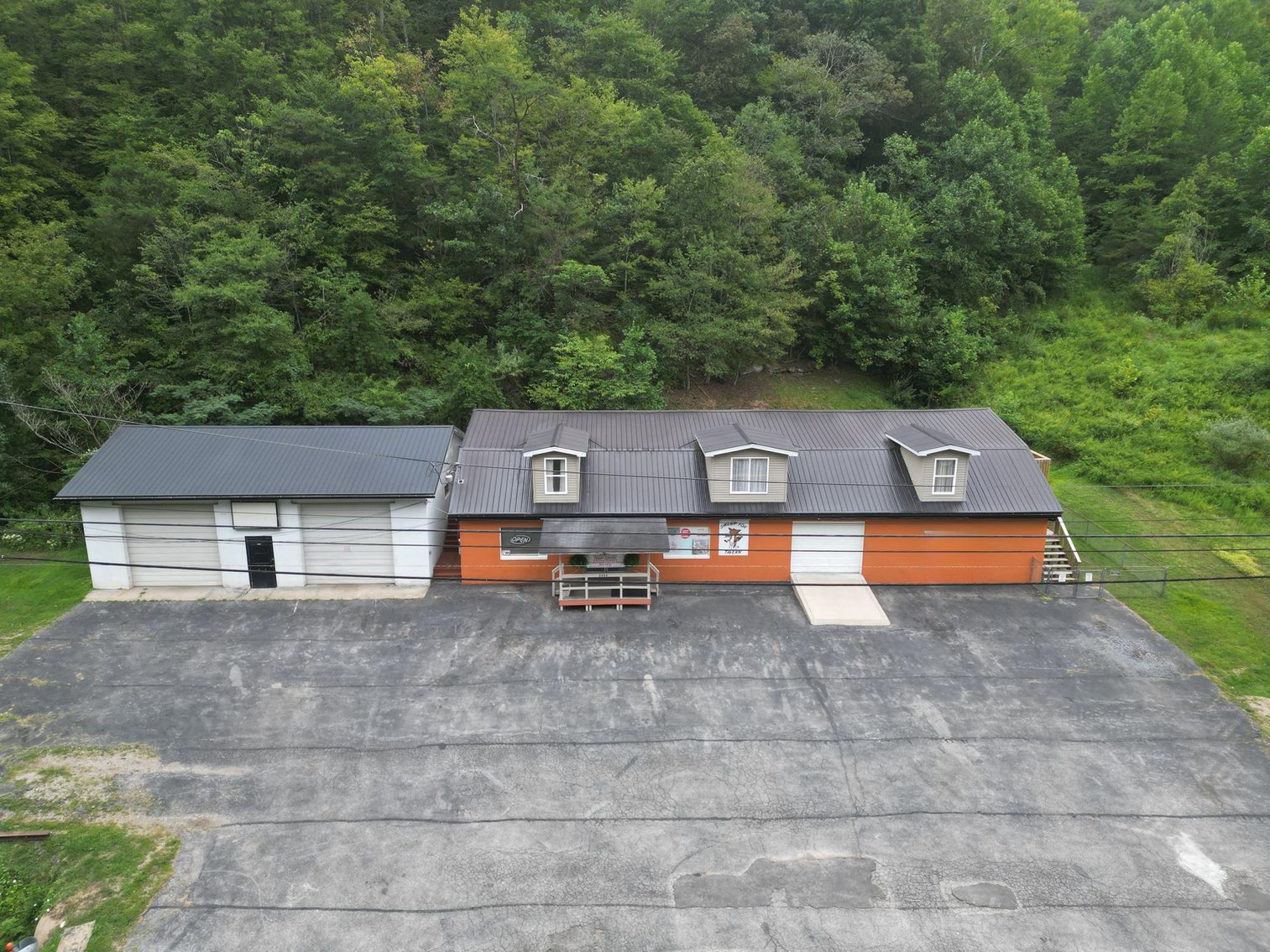 Image for SOLD $192,500 - Multi-Purpose Property Just Outside of Charleston City Limits