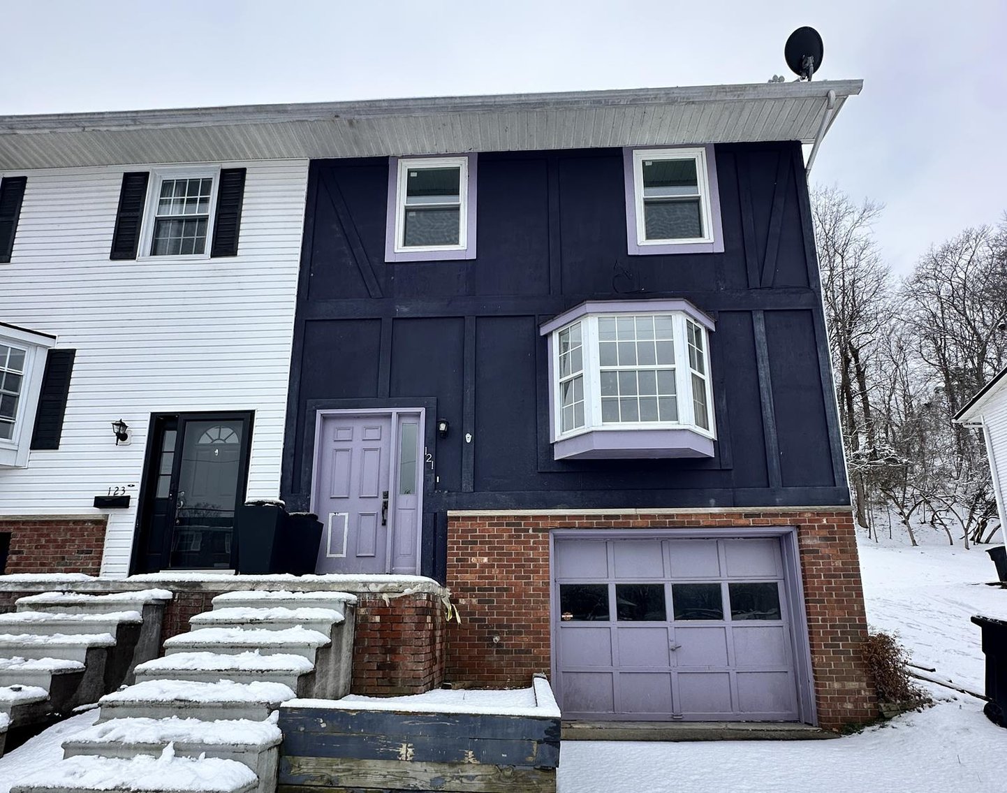 Image for SOLD $115,500 - Remodeled End-Unit Townhome in St. Albans