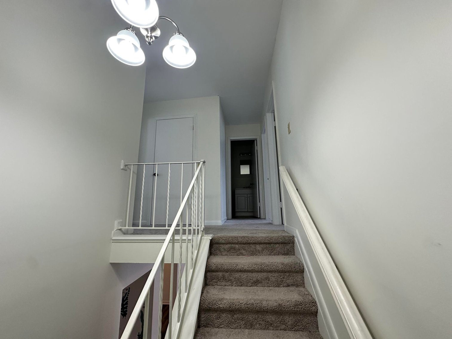 Image for SOLD $115,500 - Remodeled End-Unit Townhome in St. Albans