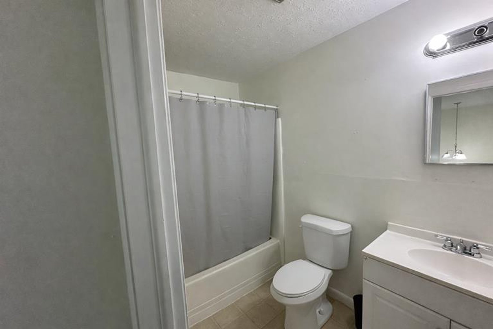 Image for SOLD $115,500 - Remodeled End-Unit Townhome in St. Albans