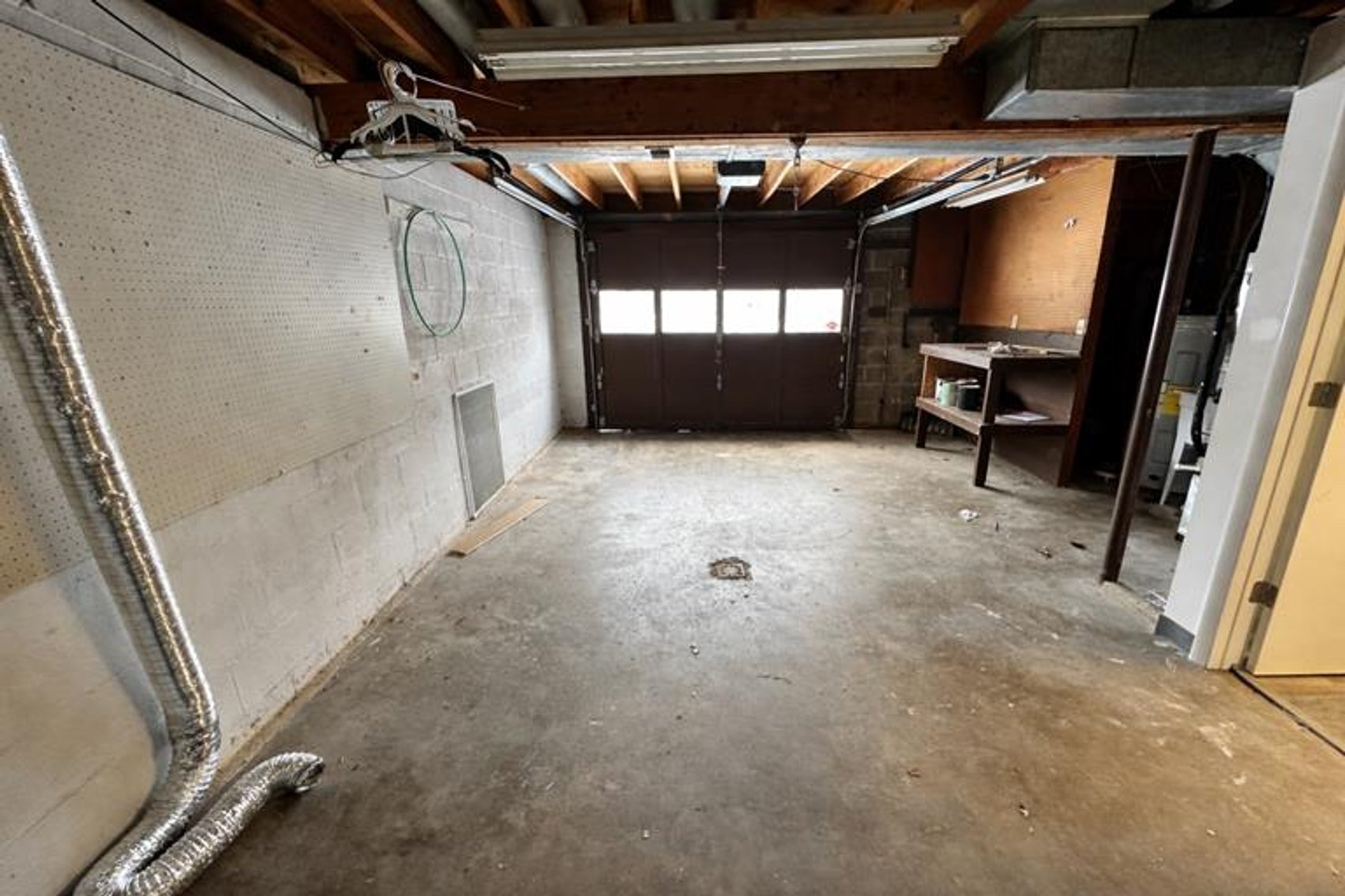 Image for SOLD $115,500 - Remodeled End-Unit Townhome in St. Albans