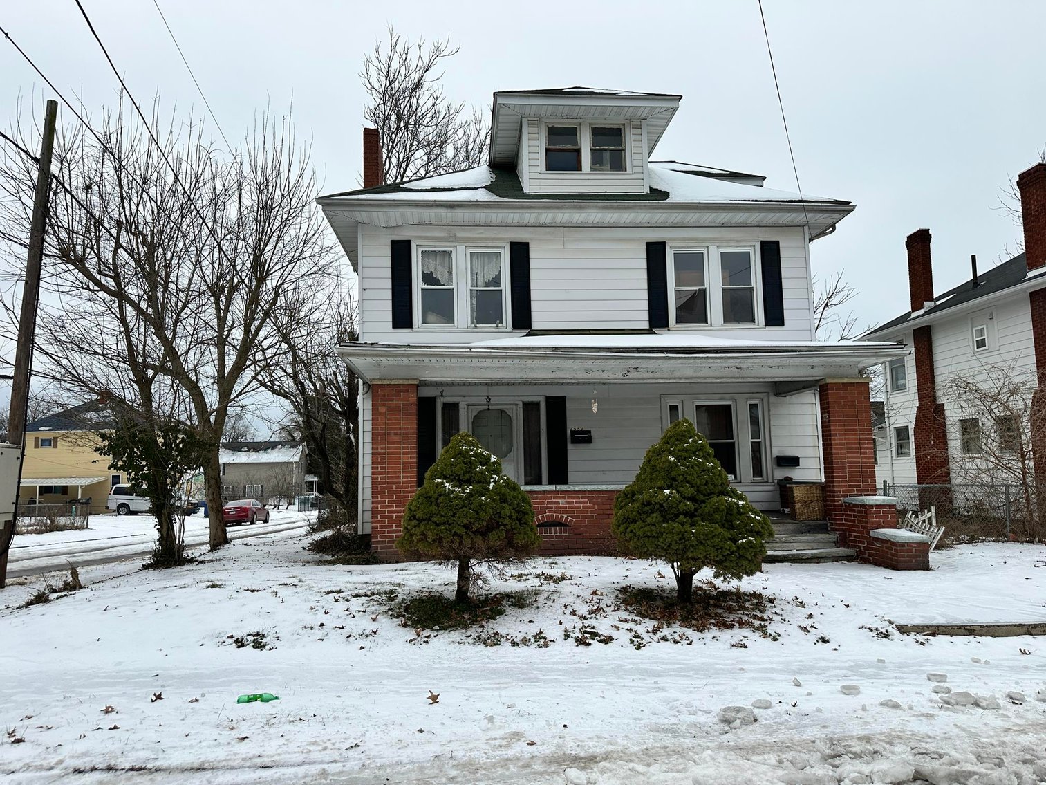 Image for SOLD $35,750 - 5 Bedroom in Huntington Selling to the Highest Bidder