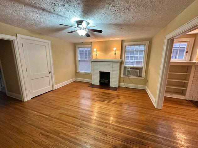 Image for SOLD $198,000 - Income Generating 4-Unit Apartment Building in Huntington