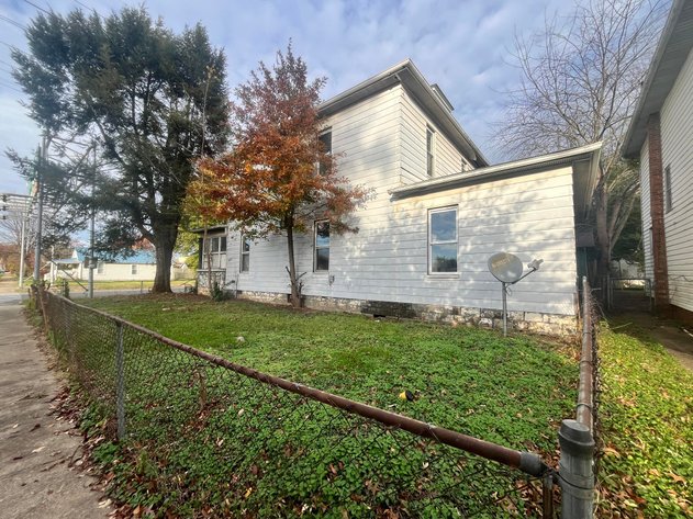 Image for 4 Bedroom in Huntington Selling to the Highest Bidder