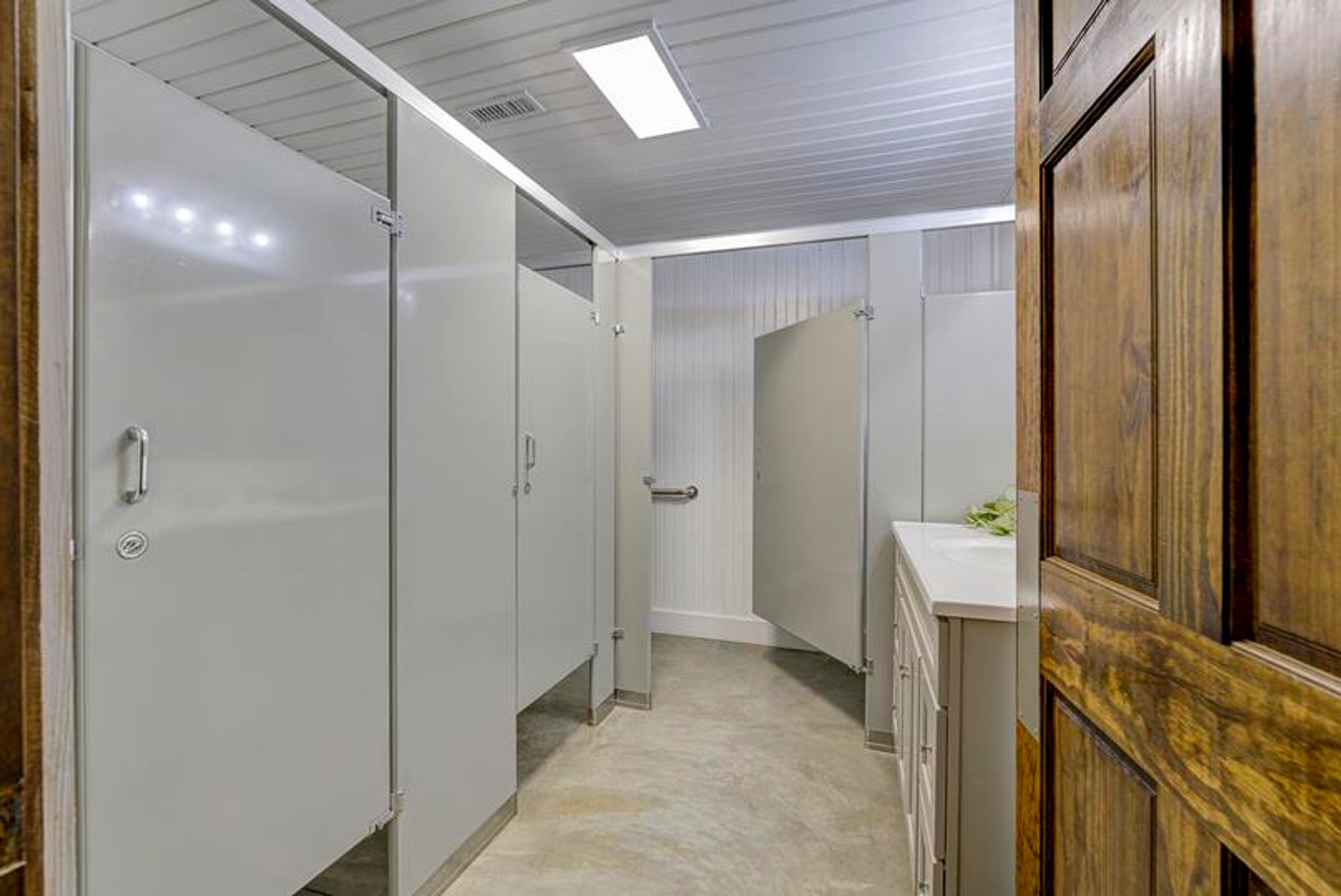 Image for SOLD $1,100,000 - Premier Wedding & Event Venue on Over 180 Acres in Marion County