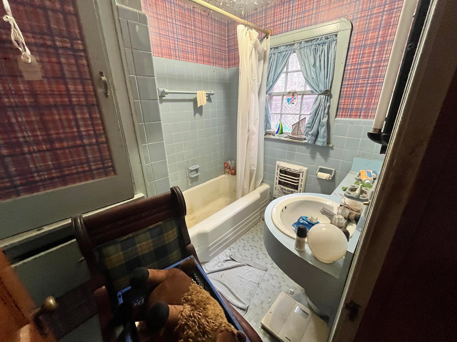 Image for Brick 3 Bedroom in Charleston Ideal for a Remodel