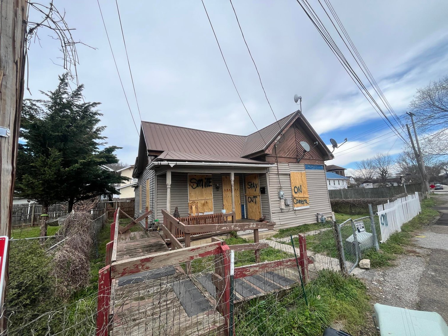 Image for 2 Bedroom Project Home in Charleston Selling to the Highest Bidder