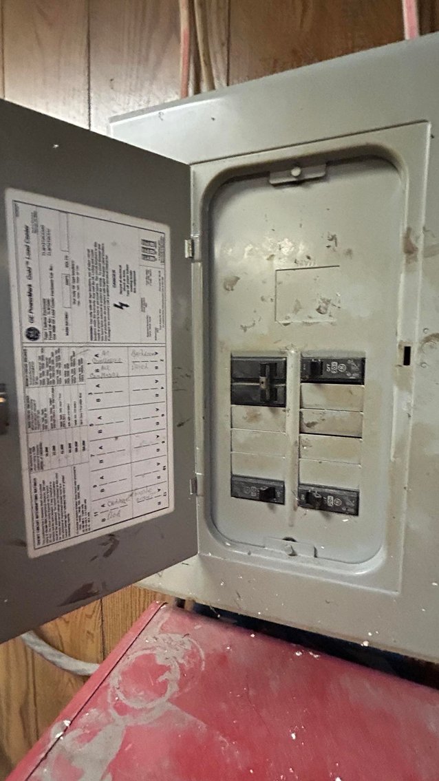 Image for Commercial Building with Garage Bays & Apartment Selling to the Highest Bidder