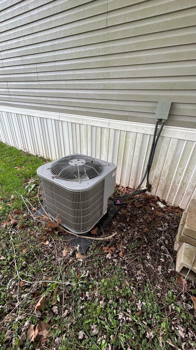 Image for Over 1 Acre with Mobile Home on the Little Kanawha River