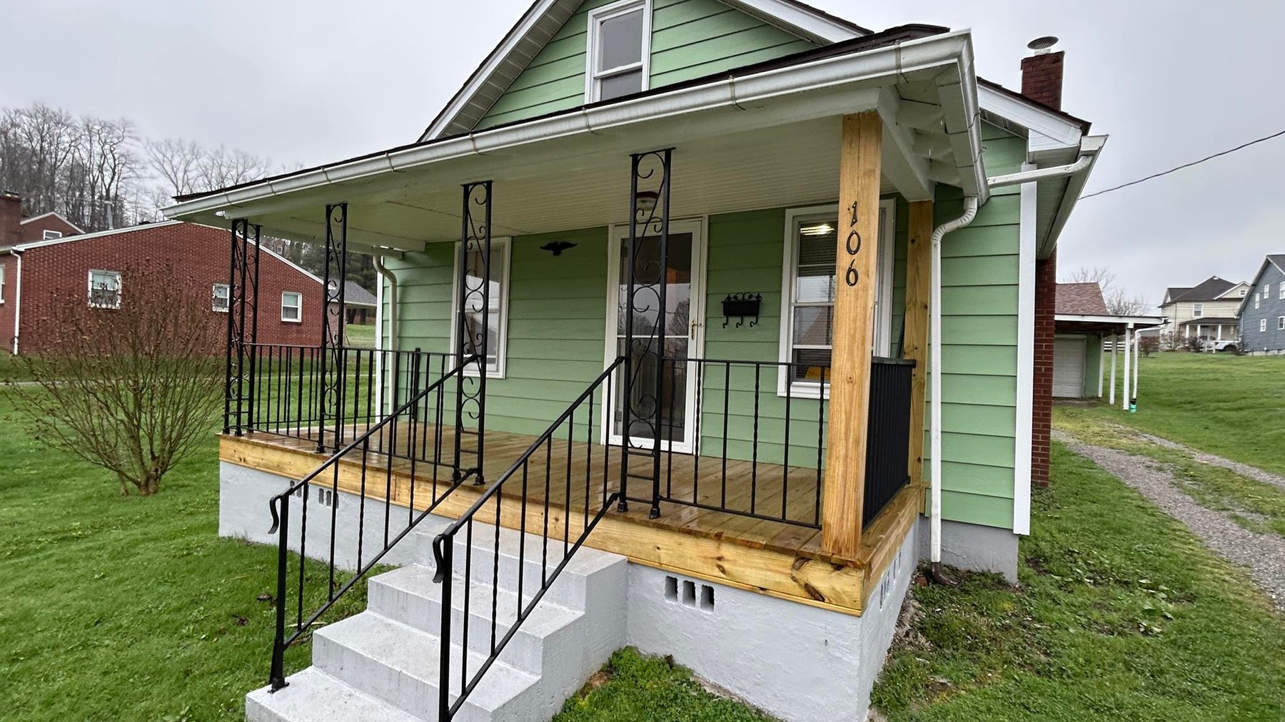 Image for Inviting Elkins Home with a Large Garage