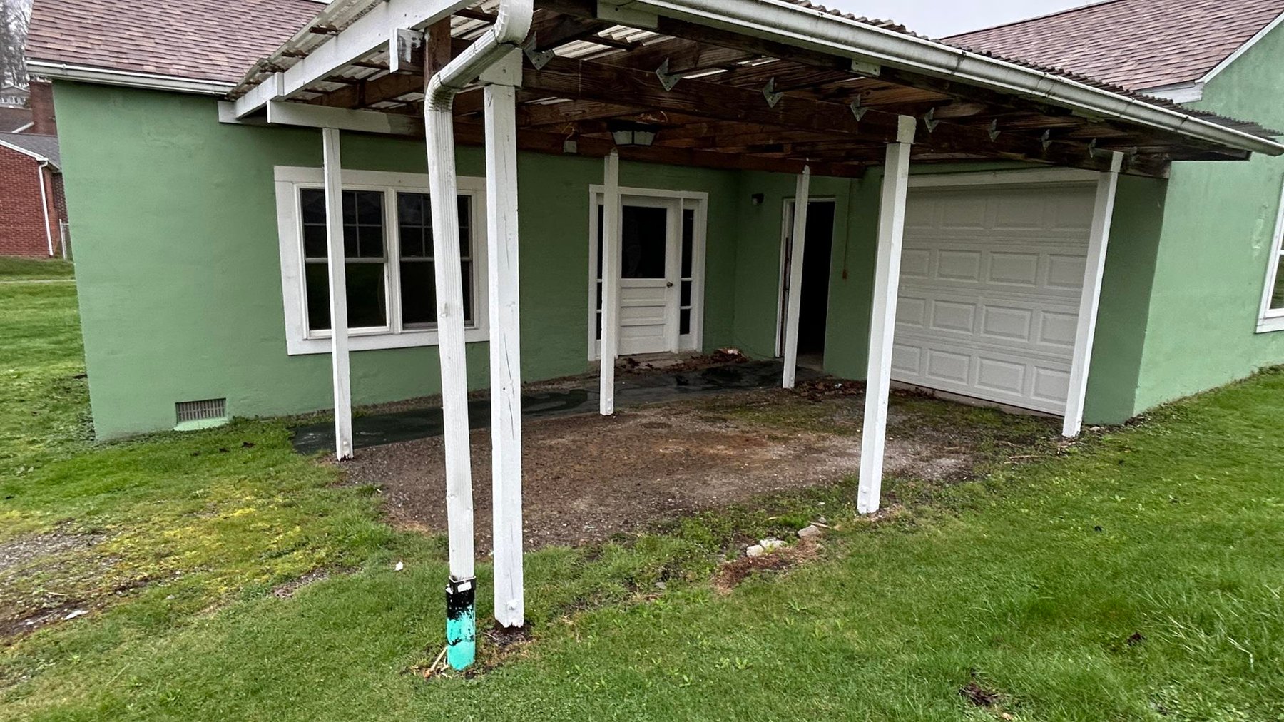 Image for Inviting Elkins Home with a Large Garage