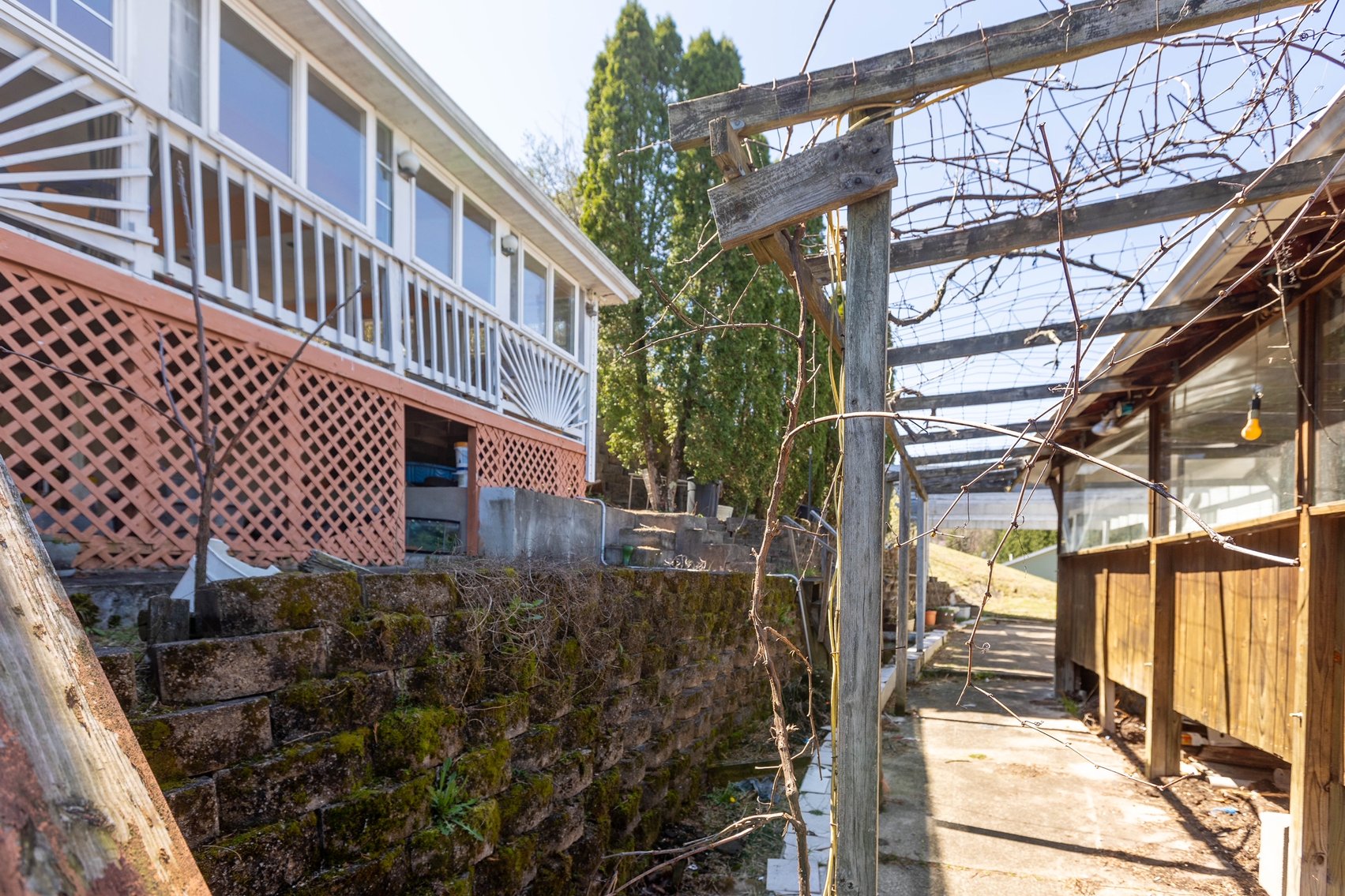 Image for Spacious 4 Bedroom Mid-Entry on a Large Lot in Cross Lanes