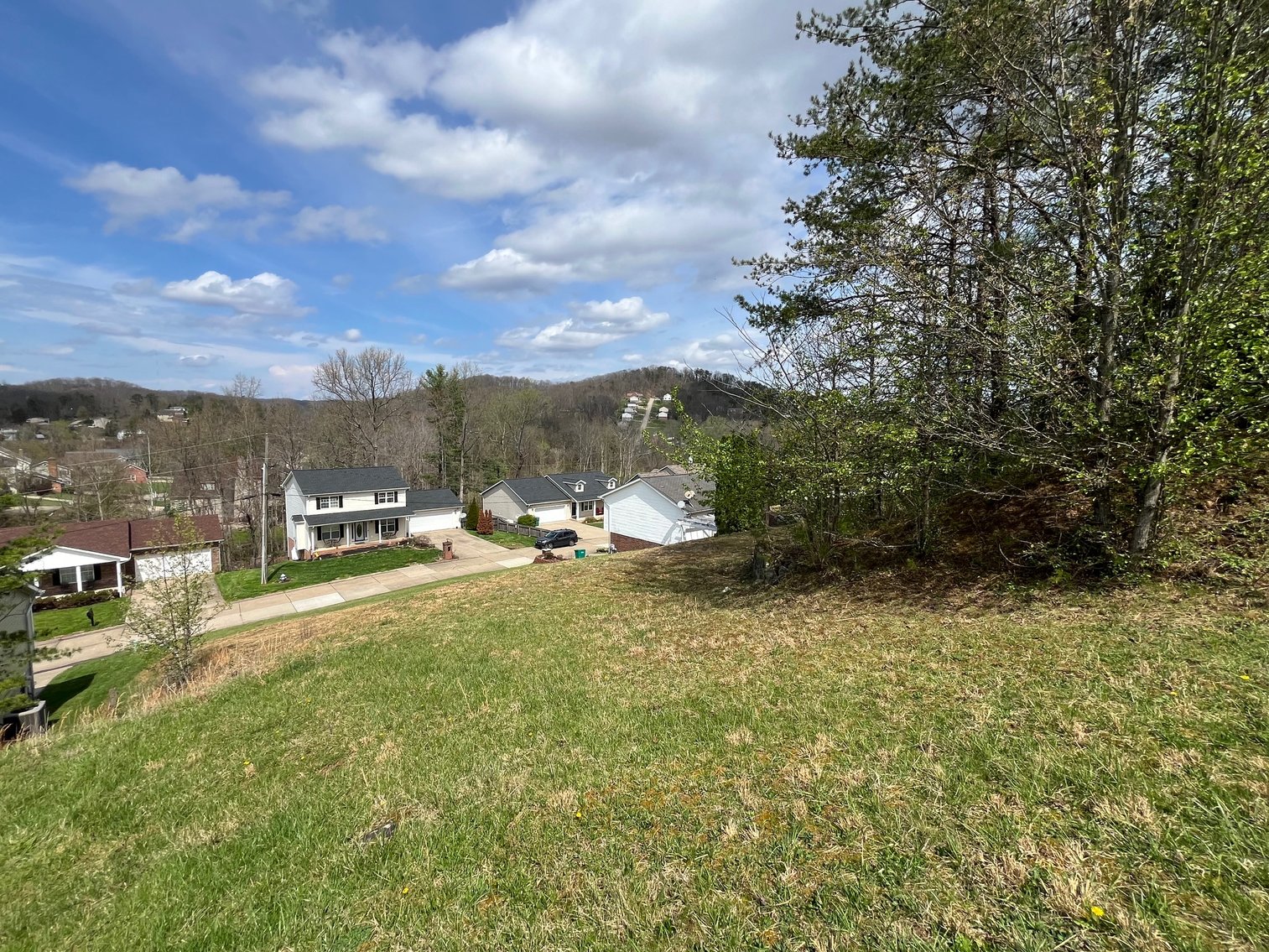 Image for Spacious 4 Bedroom Mid-Entry on a Large Lot in Cross Lanes