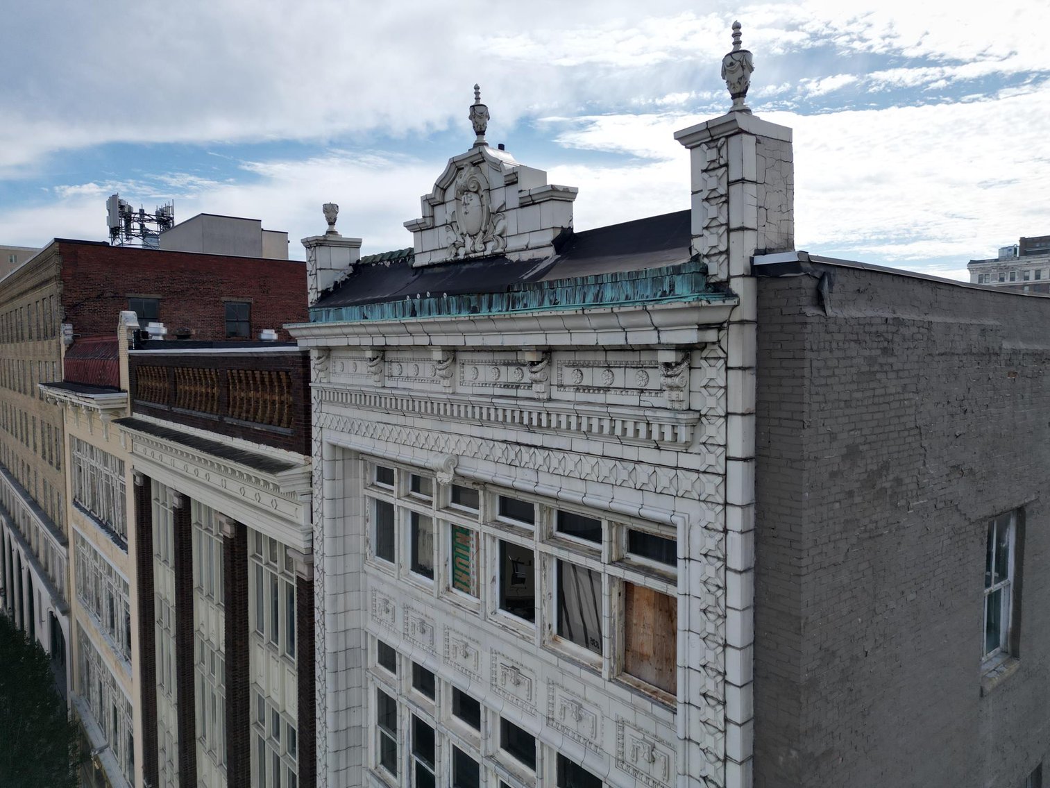 Image for 5-Story Downtown Huntington Building – Prime Redevelopment Opportunity