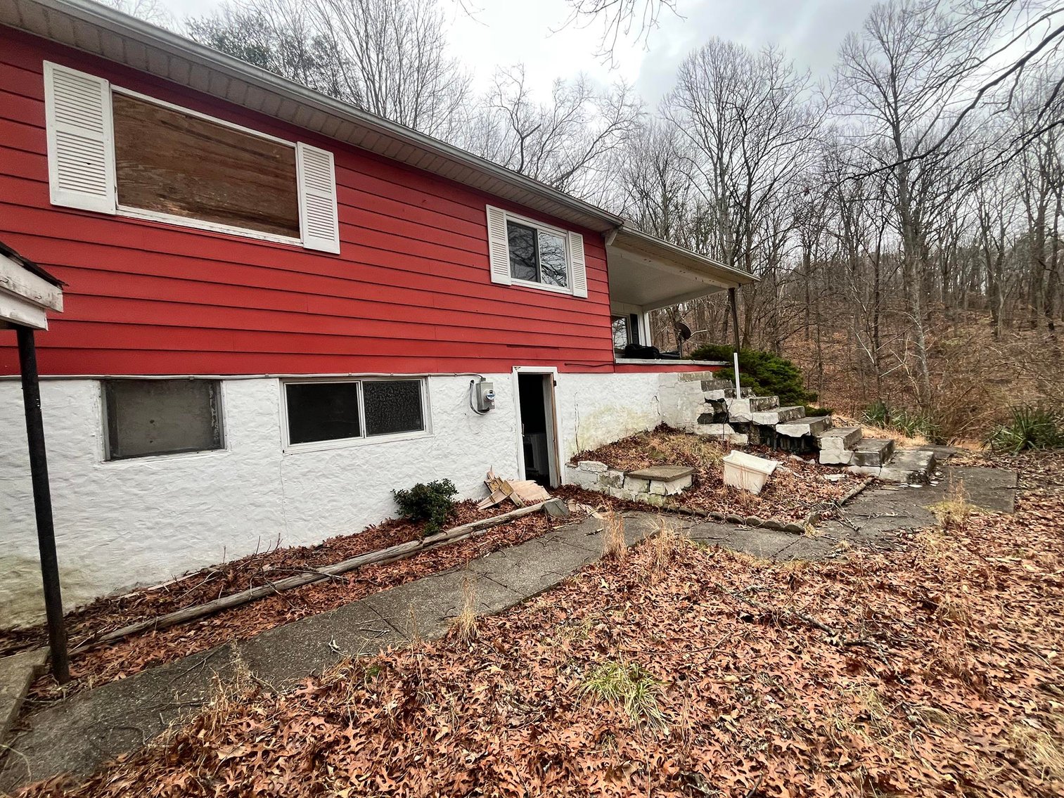 Image for 2 Bedroom on a Spacious Lot in Charleston