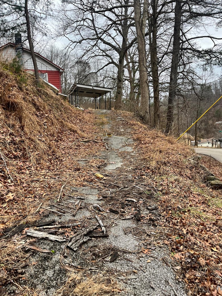 Image for 2 Bedroom on a Spacious Lot in Charleston