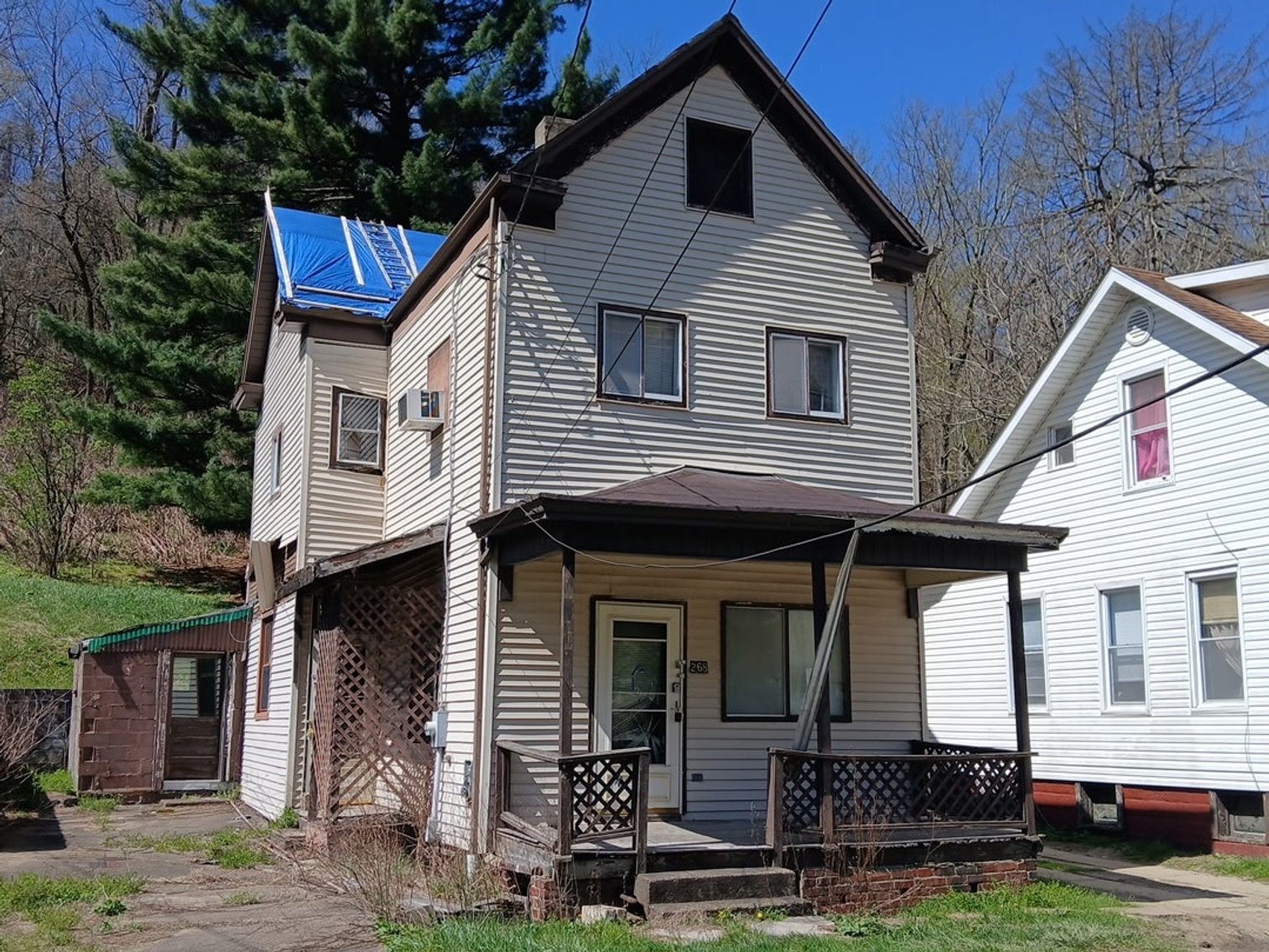 Image for 3 Bedroom Wheeling Home Ready for a Remodel